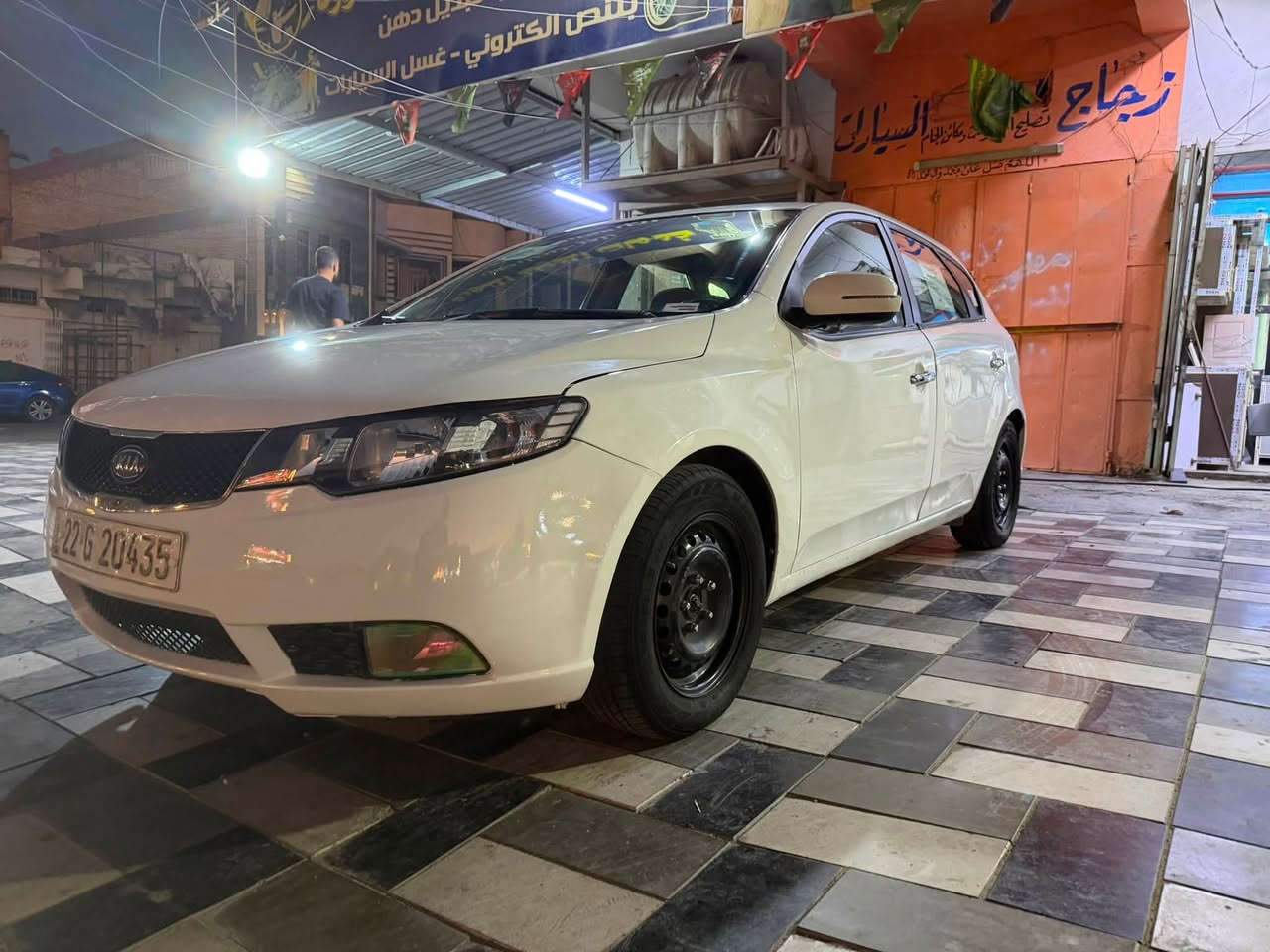 للبيع فقط بسعر 65 ورقه
سيراتو هاج باك  خليجي محرك 2000 دوش فول موصفات صبغ حزام بدون دواخل سياره جاهزه سنويه وارقام جدد صاحبه بل بياع عربي تحويل مباشر سياره جاهزه سعره 65 ورقه عنوان بغداد شعب للاتصال *********** اقره زين واتصل
