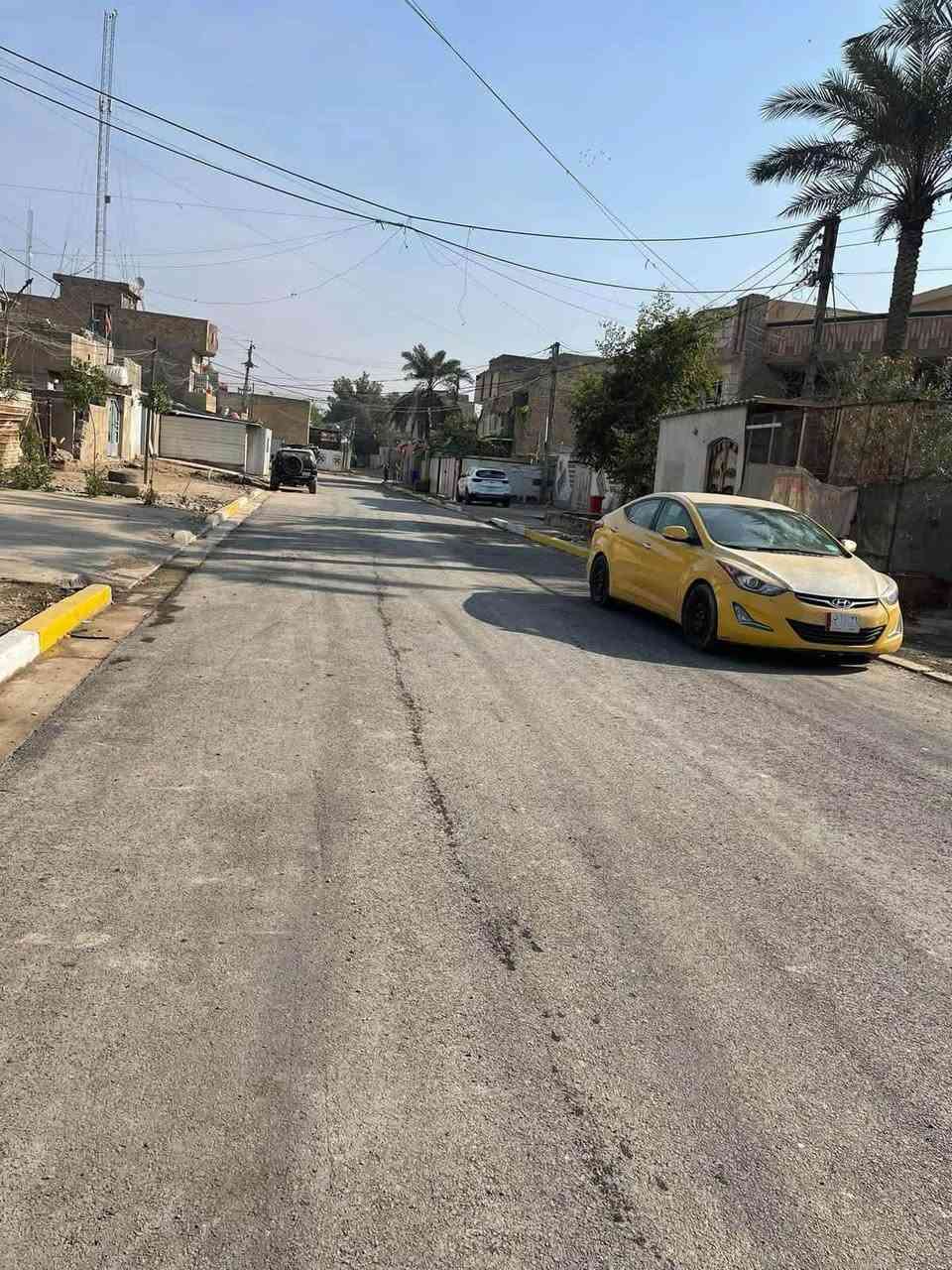 السلام عليكم 
قطعة ارض للبيع المساحه 430 متر الواجه 12.5 النزال 34.5 وبيها رفت جديد مساحته 200 متر جنس الارض ( فقط مكاتبه ) 
الموقع حي اور قبل صعدت السده 
منطقه كلش هادئه ومرتبه تجي وتشوف بعينك 
السعر 110
للاستفسار التواصل على الخاص او على الرقم التالي 
***********
