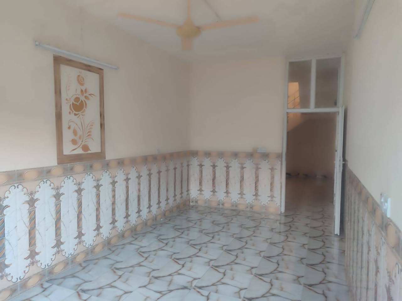 دار للبيع 
الموقع:#حي المعلمين
 فرع-#طريق بغداد
المساحة:٨٠م
الواجه:٦.٥٠م
صنف العقار:طابو
تفاصيل الدار طابقين
استقبال مطبخ وصحيات وغرفتين نوم
______________________
للاستفسار
***********
***********
_______________________
نستقبل جميع العروص السكنية والتجارية في محافظة كركوك
_____________________
#كركوك #كركوك_طريق_بغداد #كركوك_محافظه #كركوك_الحبيبه #kirkuk #شارع_القدس كركوك, العراق
