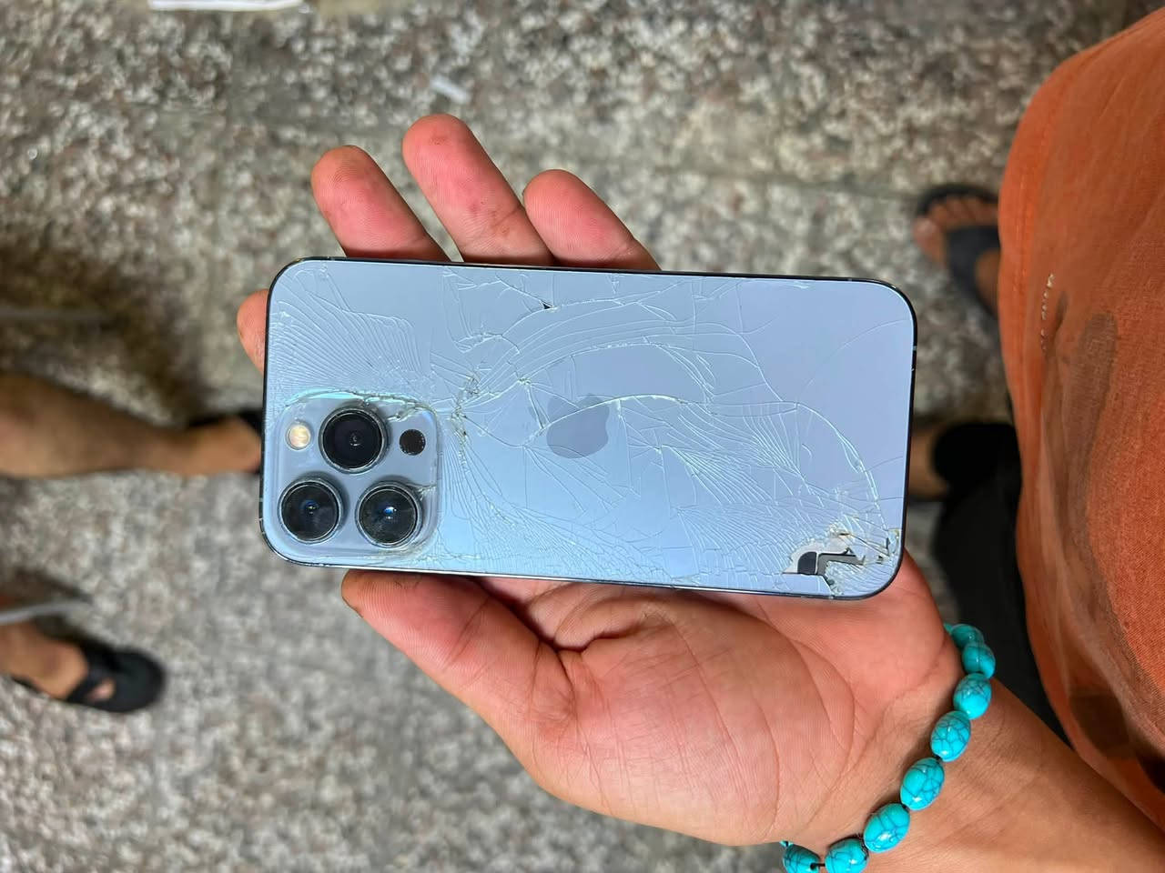 13 pro
256

كسر فقط بل ضهر ما مفتوح ماستر 

بطاريته ٦٩ ما مفتوح ما يصرف بغداد حي اور 

***********

350
