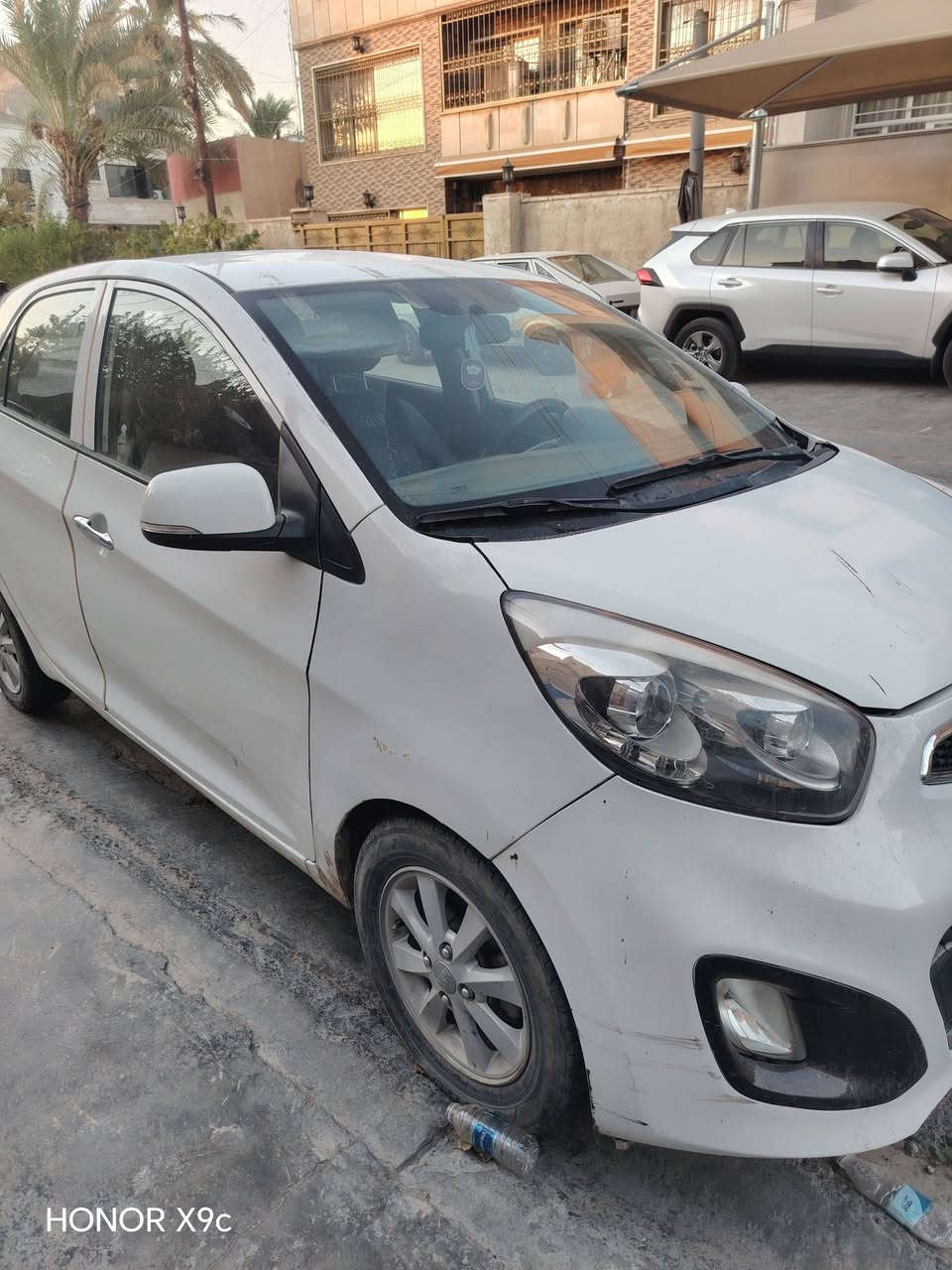بيكانتو للبيع موديل ٢٠١٤ خليجي محرك ١٤٠٠ بيها تبديل بنيد و جاملغ و بارد السعر ٧٢ ورقة المكان العامرية للاتصال على رقم ***********
