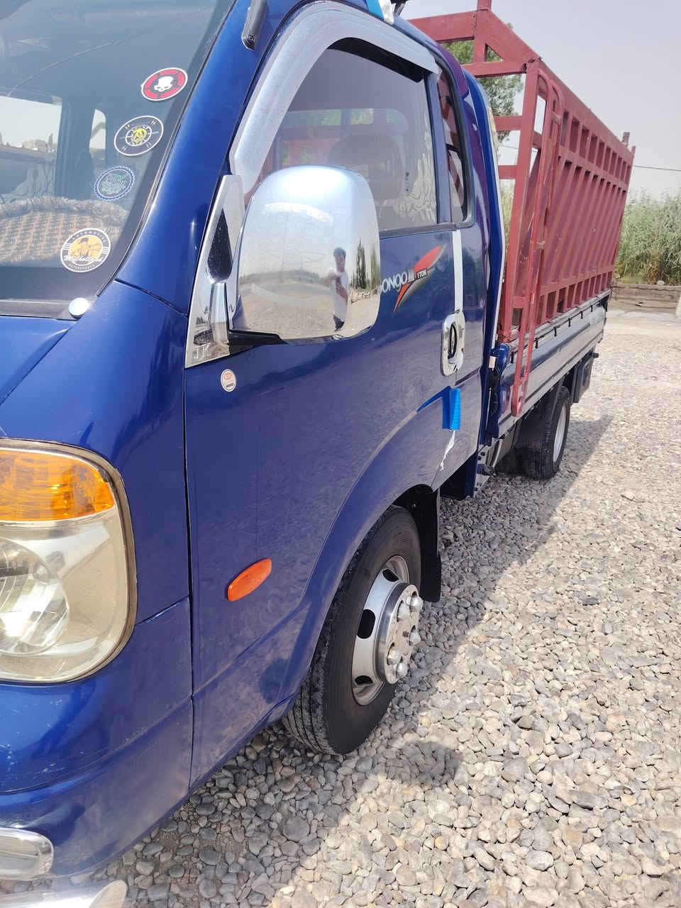 سلا عليكم كيا فحل لبيع مسكر موديل ٢٠٠٩ سياره.رقم بابل مكفوله من ضربه وبيه رشات صبغ الجماليه سياره جهزه محوره ١٤ اسدات ٢٧ سياره بسمي السعر ١٠٥ وبيه مجال  الا ستفسار ***********@
