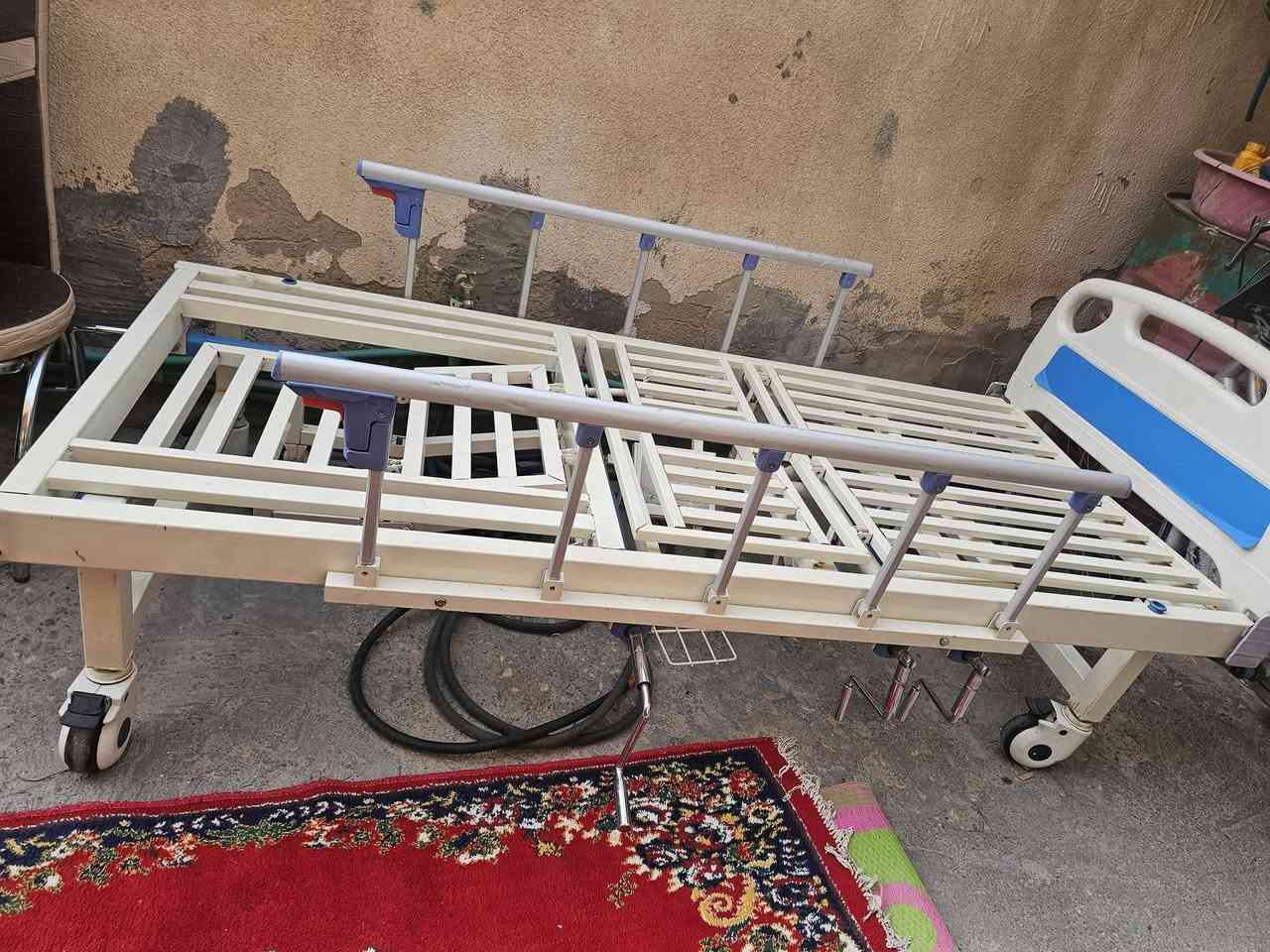 سرير طبي • متحرك • واسط الكوت