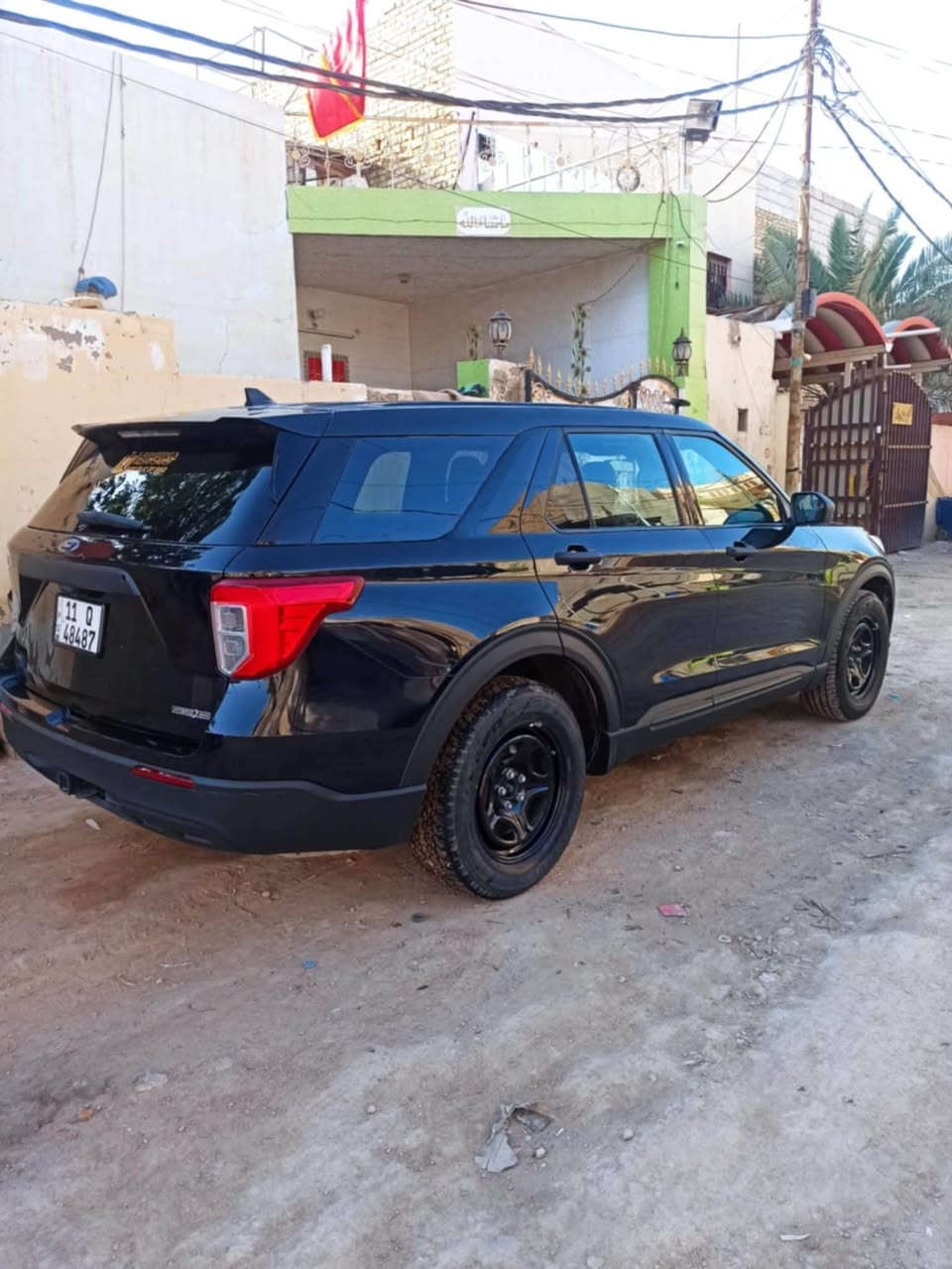 فورد اكسبلور مكينه 6سلندر 3300 بانزين وهايبرد
♦️ماشيه 69 الف كيلو ، متر 
موديل 2022 
♦️6 سلندر
تنفس طبيعي كير 10 نمر 
تمشي على البانزين العادي 
مواصفات البوليسي المعروفة 
♦️سويج
تبريد ثلج 
تخم تاير 
♦️كامره خلفيه
♦️كشن جلد
♦️كشن كهربائي♦️تحكمات ستيرن
♦️5 راكب
♦️لايت ليد زينون

بيهه بس البنيد صبغ بدون دواخل شواصي ولغد مكفول 
السعر 170 سيارة جاهزة ونصبة حلوه وتراي حلو
رقم بغداد إنكليزي باسمي 
للأستفسار // ***********
