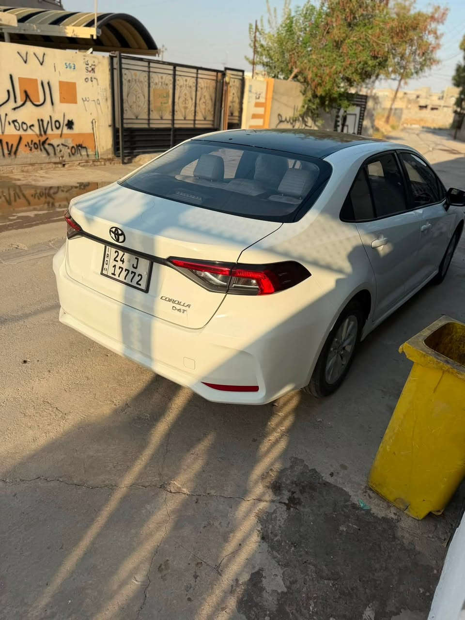 تويوتا كورولا 2022 High / Premium
فول مواصفات
 محرك 1.5 تيربو اقتصادي وقوي
قير أوتوماتيك
 3 أنظمة قيادة (سبورت / نورمال / إيكو)
 تحكم ذكي (نظام محاكاة الناطق) 
نظام تحديد المسار
 مثبت سرعة  
هاند بريك إلكتروني
 نظام Auto Hold
 نظام Auto Off
 نظام Auto Brake
 فتحة سقف أوتوماتيك
بصمة تشغيل وبصمة أبواب
 شاشة كبيره
كاميرا خلفية
حساسات أمامية وخلفية
 ممشى 79 ألف كم
ضرر باب نفر فقط مصلح
 نظافة داخلية وخارجية ممتازة

***********
***********
