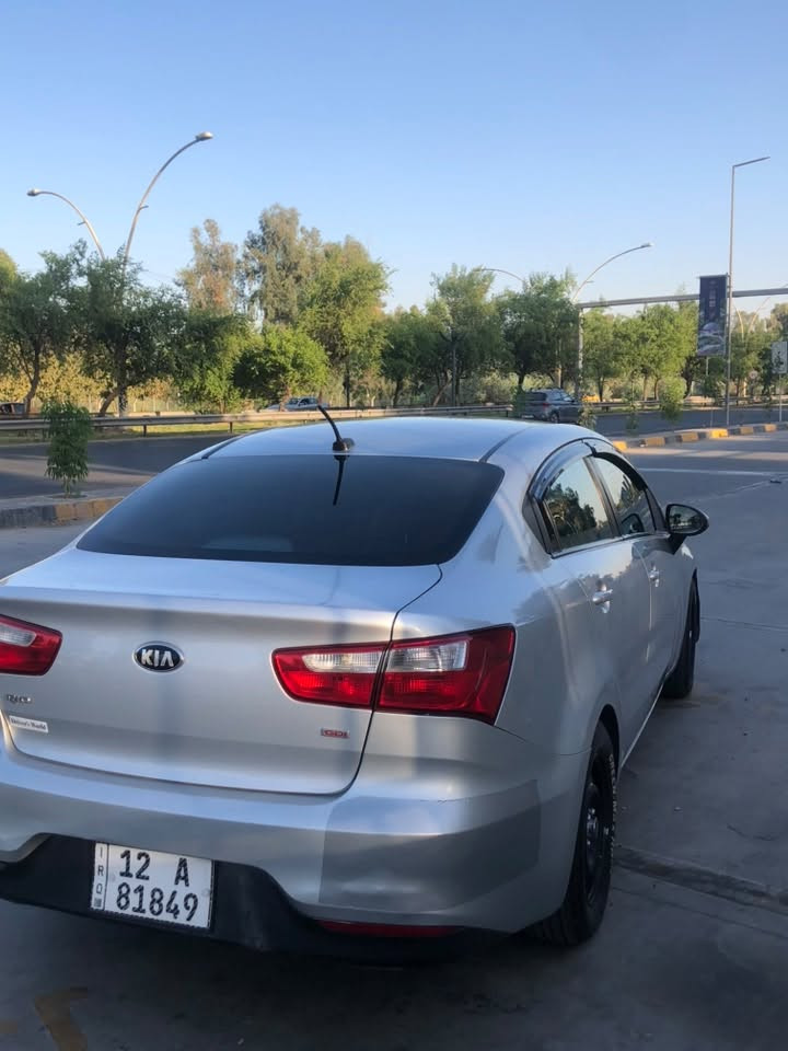 أسلام عليكم لليبع سيارة
كيا ريو 2016 وارد امريكي
محرك حجم 16 gdI
مكينه جديد شديتها 
كير شرط
التبريد الكمبريسر بي ضعف
الضرر ضربها بل ابراكيت اشويه بل دوسه معجون
بيها تعديل عل بارد 
السياره اني صاحبها الشرعي 
للاستفسار اكثر الاتصال على الرقم 
***********
