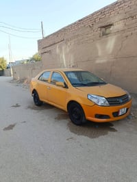 سياره للبيع النوع جيلي ام كي جاهزه تخم تاير حداديه السعر 25 وبيه مجال ...