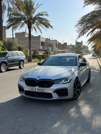 للبيع BMW 530i  G30 xDrive 2018 كت كامل M5 كم بتشن   M5   Competition ...