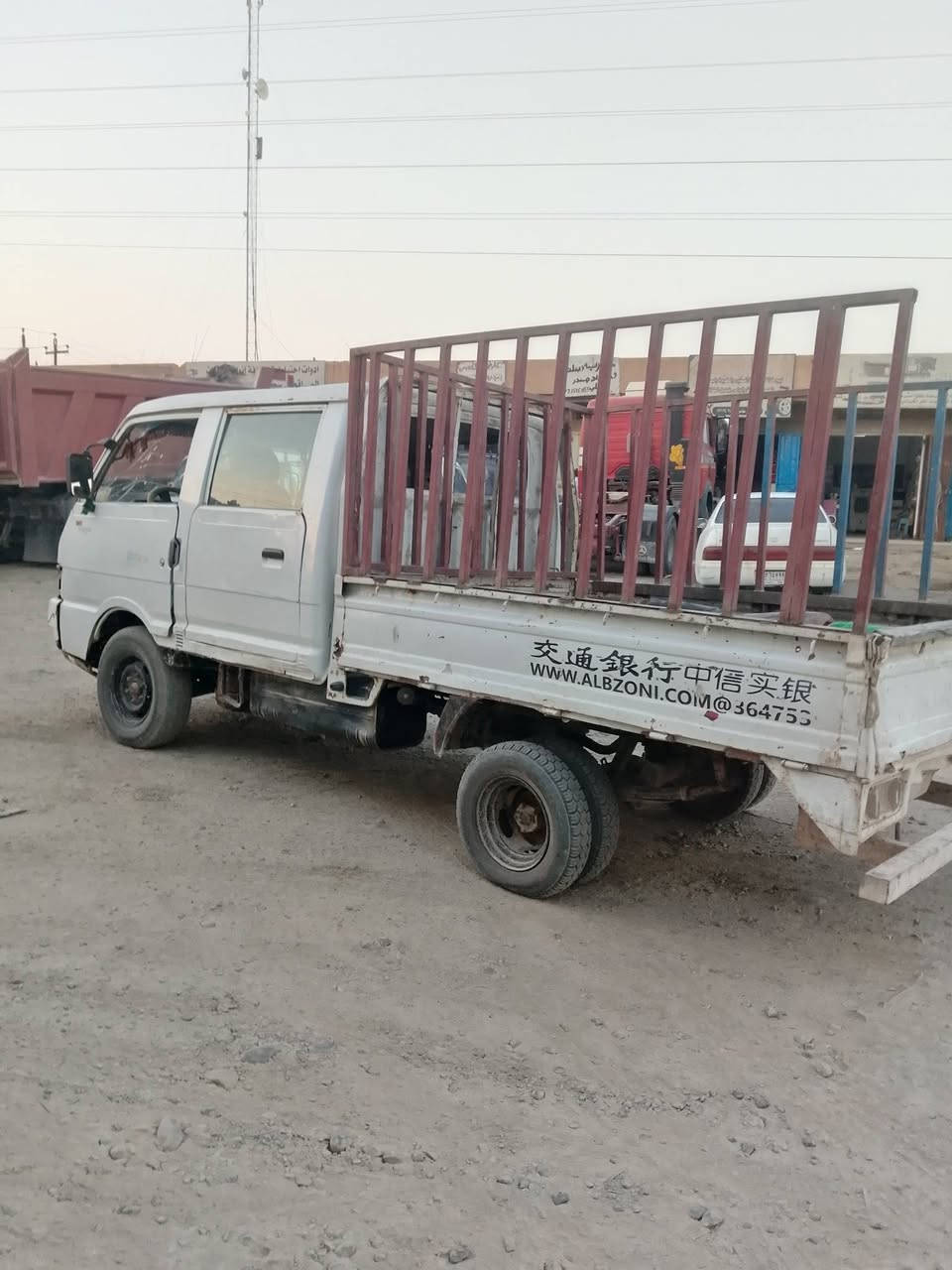 السلام عليكم من رخصة صاحب الكروب كيا دبل قماره للبيع موديل 94 مكينه مال حاويه 2700 بسمي سنويه صاقطه 
شاصي اكسل كير خير من الله السعر 40 أو بيه مجال عنوان السياره كوت للاستفسار الاتصال ب رقم ***********
