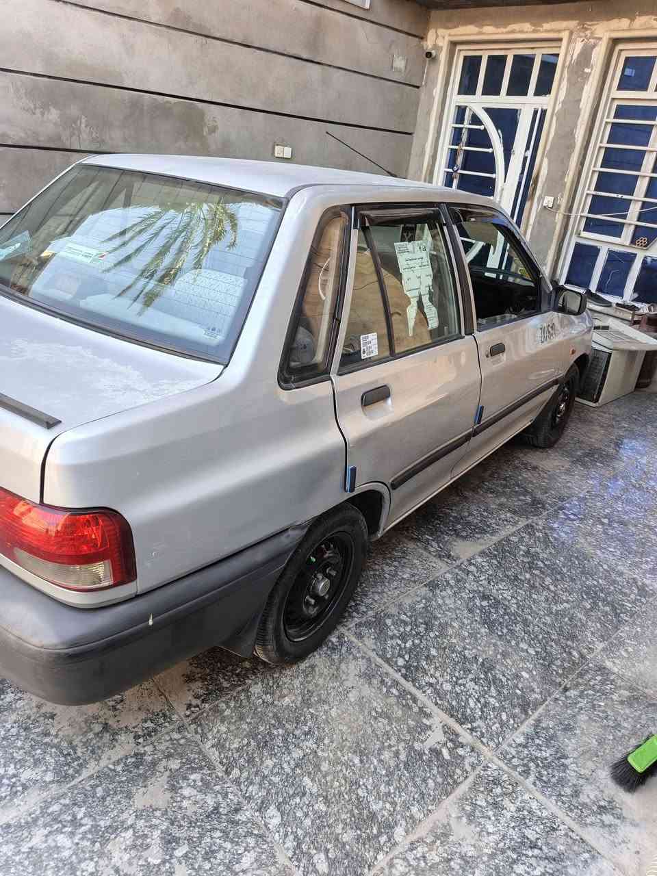 سلام عليكم سايبه ٢٠١٢ نضيفه تخم تاير بريد صدر باتري كله جديد تاريهه حلو مناقصهه بيهه بس تبخير، قليل بدايته أي شي هزه أو سنويه جديدة سعر٣٧ اوبيهه مجال شي بصيط  عنوان حي القاهره ***********
