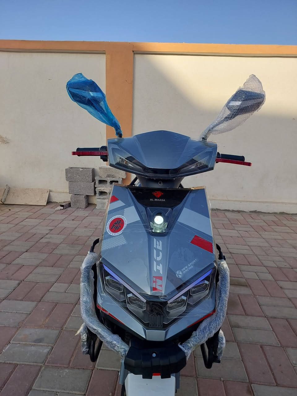 دراجه شحن شركة الماسه 💎(الشبح
فول مواصفات 
لايتات زنون عالي وناصي اشاير يمنه ويسره ودبل اشاره
4 سرع
نضام بك Rرجوع إلى الخلف تثبيت سرعه بطاريات فول على الفحص مدخل شحن سريع منفذ يوسبي دراجة مستعملة شي قليل جداً
المكان داخل الرمادي للتواصل ***********
 سعر دراجه 700 وبيه مجال
