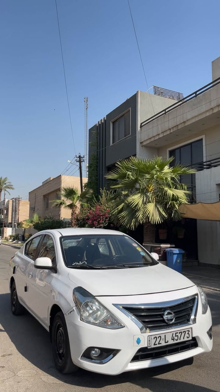 نيسان سني 2019 هندي المرغوب
السلام عليكم 
السعر: 90 ورقة وبيها مجال للشراي 
الموديل : 2019. (خليجي ) .
المحرك : 1500 . 4سلندر
الرقم:اربيل بأسمي الوكالة والتحويل مجاناً  
المواصفات 
شباك نيكل
2 جام كهرباء
شاشة كاميرا 
تحكم ستيرن 
بروجكتر
مقاعد لون بيجي 
دشبول لون بيجي
مقابض ابواب نيكل  
حساس تاير 
دبل ايرباك 
مانع انزلاق
دبل رون
تجاوي خلفية متحركة

العنوان :بغداد/حي العدل 
***********
