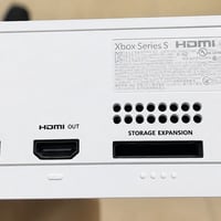 Xbox Series S • ٥١٢ جيجا • ٢ جوستك
