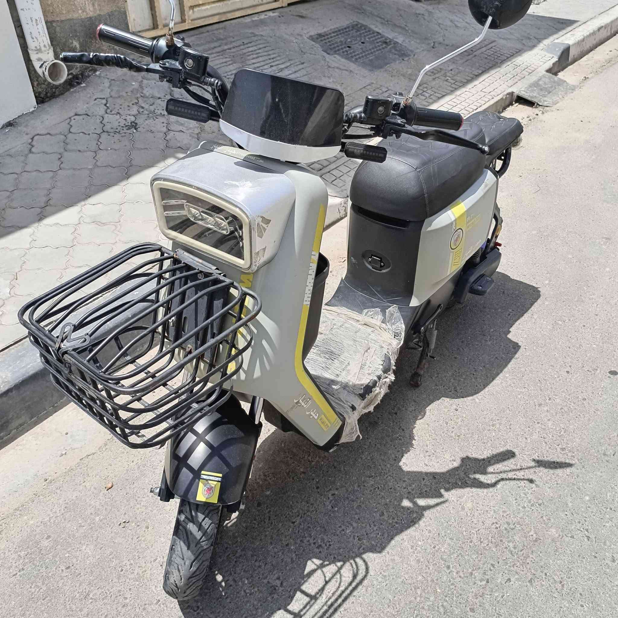 دراجه R7

مديل 2024 

((بطاريات منفوخه)) 

تمشي وشحنه مضبوط 

من كلشي كامله مابيه اي نقص 

سعر(275) 

العنوان البصرة الزبير حي الخطوة 

رقم /***********
