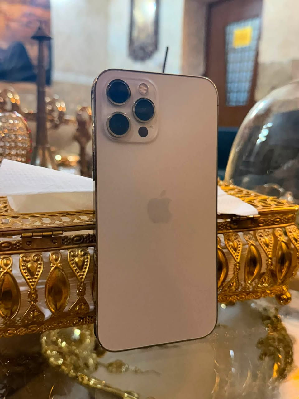 ايفون 12 برو ماكس
الجهاز ماستر 
بطاريه🔋81 بلاديه 
ذاكره 512
جهاز نضيف كلش 
سعر 600 وبي مجال بسيط 

هـ/***********
