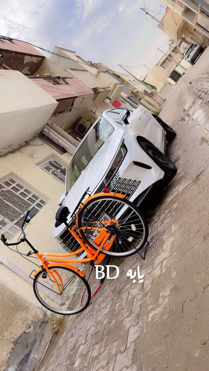 السلام عليكم بي واي دي دستروي 2025 بيها هاي الضربة والسيارة معمرة وكاملة ب١٦ ونص مكاني بغداد 
*********** 
***********
