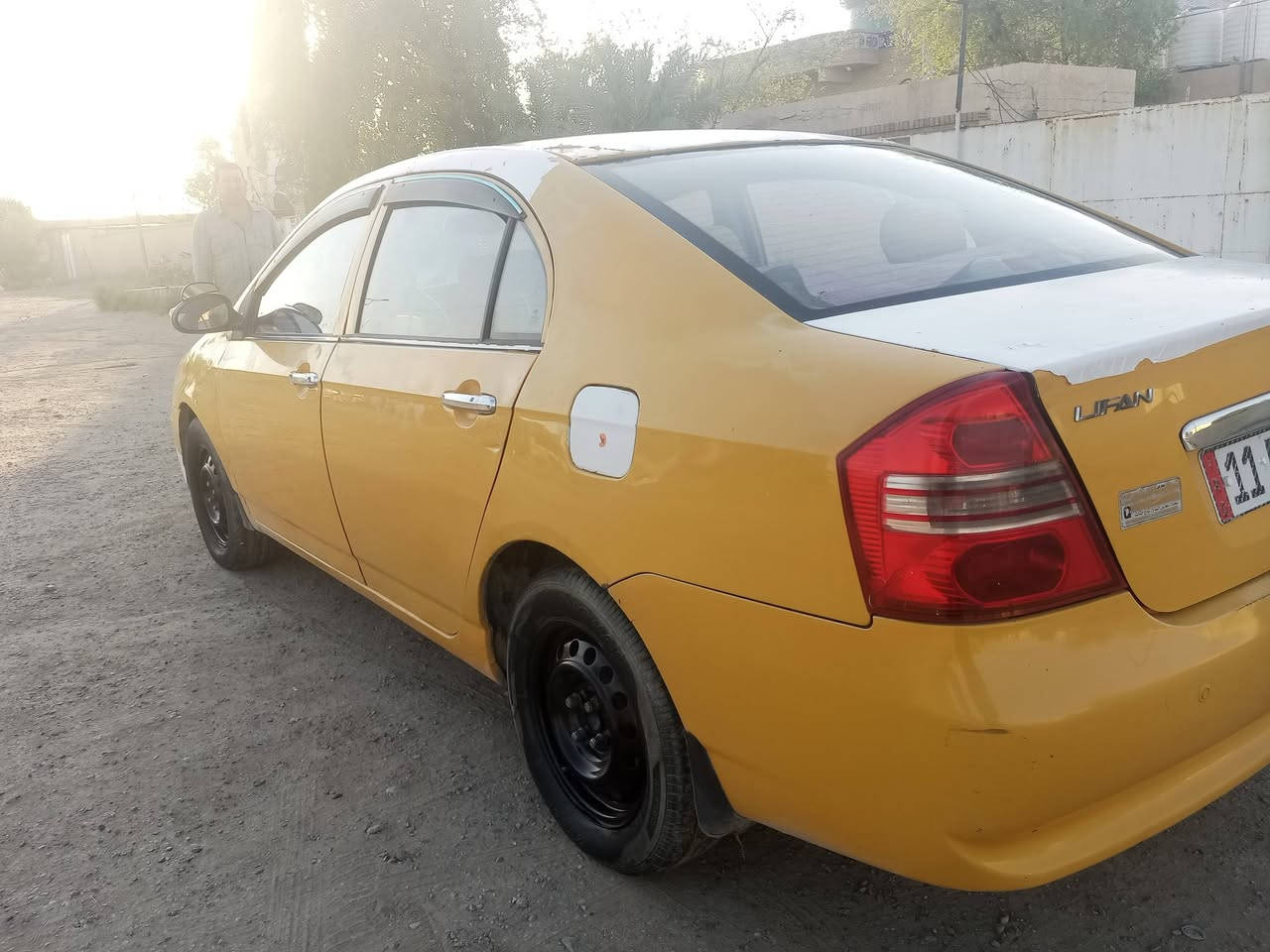 سلام عليكم من رخصت الادمن ليفان للبيع موديل 11سعر 31 وبيهة مجال بدايت تبخير تبريد جان يشتغل وكف ماعرف السبب وبعد ماوديتهة سياره بسمي رقم بغداد دولي مكان سياره بغداد تاجي سبع البور رقم موبايل ***********
