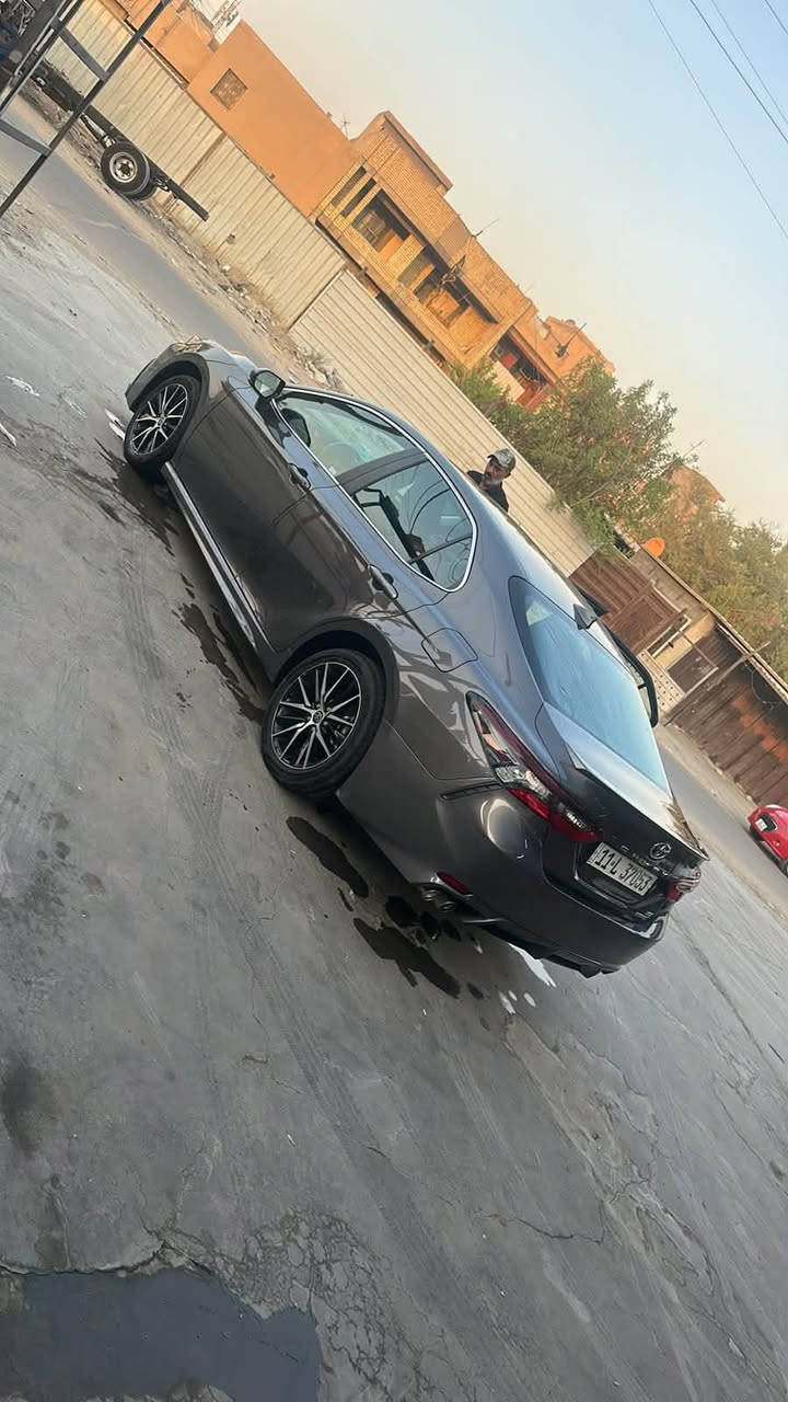 كامري SE • هايبرد • حادث