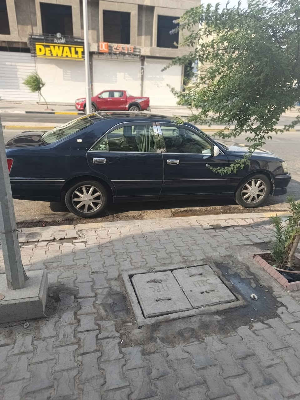 سياره جنون موديل 99 سياره جاهزه تبريد حداديه سياره رقم بصره باسم سعرها شده وخمسه بيها مجل رقم الهاتف *********** هذا رقم صاحب السياره
