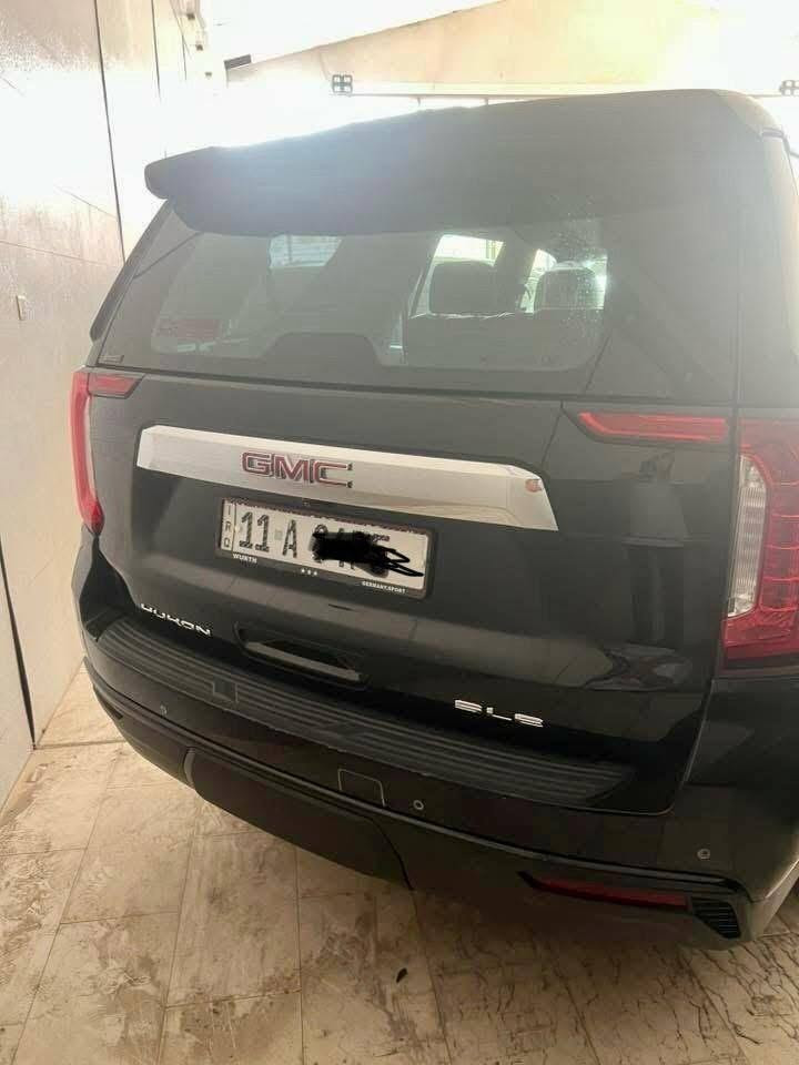 🚙 نوع السيارة: GMC Yukon SLE
📅 الموديل: 2023
⚙️ المحرك: 5.3 V8
🔄 الدفع: 4×4
📍 الموقع: البصرة
📊 الممشى: 80,000 كم

🛡️ حالة السيارة:
• السيارة مغلفة بالكامل PPF للبدي
• كفالة عامة
• جاهزة بدون أي نقص
• سيرفس شركة
• دهن أصلي
• بانزين محسن
• استخدام شخصي من الوكالة

✨ المواصفات والتجهيزات:
• فئة SLE – نص فل
• كراسي مخمل
• كراسي أمامية كهرباء
• تبريد خلفي
• شاشة خلفية
• رادار
• مثبت سرعة
• نظام Auto Start
• هندبريك دكمة مع Auto Hold
• نظام Detect Off
• كامرة خلفية ثابتة تساعد السائق على رؤية ما خلف السيارة بشكل دائم
• 5 بصمات
• تحكم بالستيرن – جهتين أمامي + جهتين خلفي
• ثلاجة بوكس
• شاشة عرض الأعطال
• حساسات أمامية وخلفية
• نظام تحكم بمستوى الإضاءة الداخلية
• مانع انزلاق
• ويل كب 20
• شاشة أمامية كبيرة أصلية
• تشغيل عن بُعد

💰 السعر: 450.000 دولار

📞 للتواصل والاستفسار:
***********

🔥 يوكن نظيفة وجاهزة للاستخدام، استخدام شخصي ومواصفات مرتبة — للجادين فقط.
