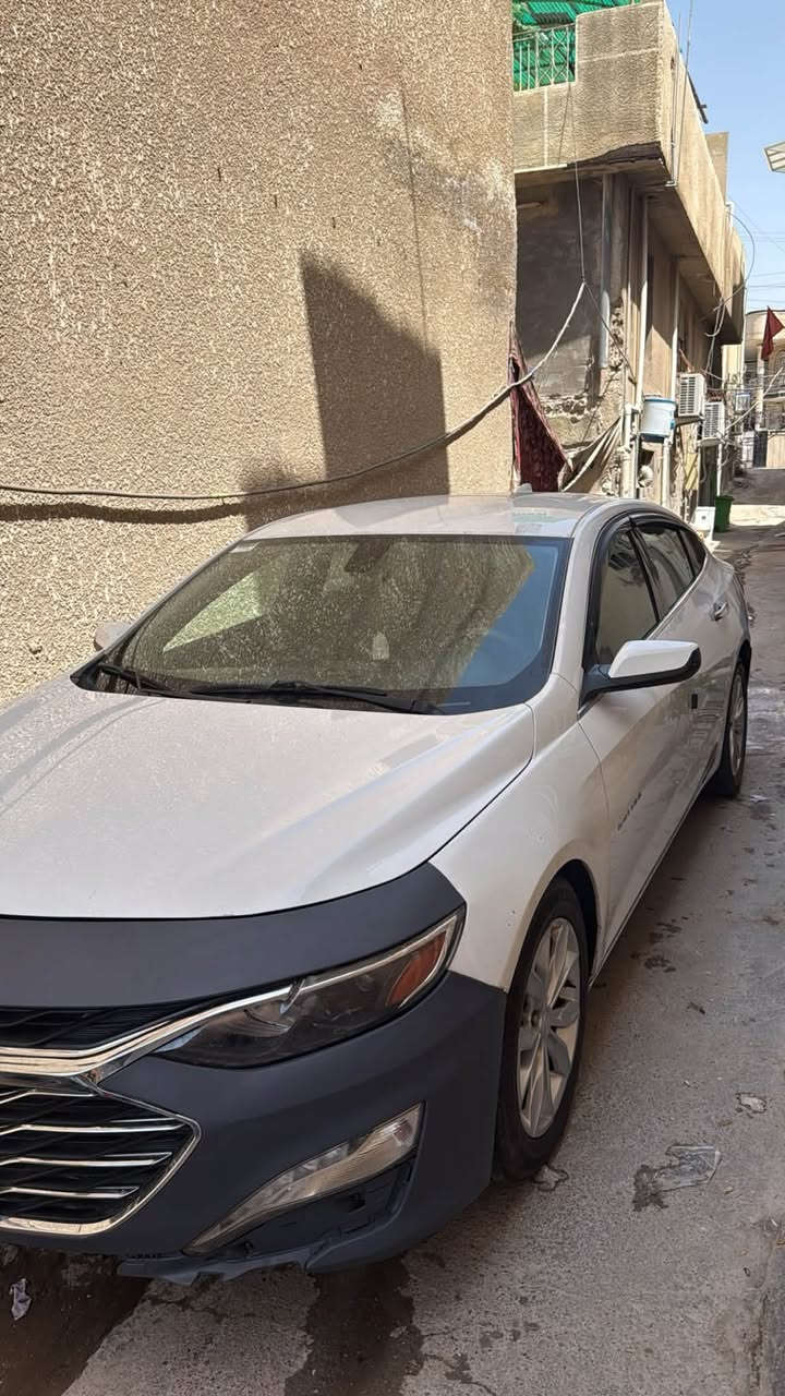 ماليبو 2019 LT للبيع او مراوس رياضي
مواصفات LT معروفه 
رقم السياره اربيل هزه وسنويه جديد كلها بشهر 1 مسويها 
______________________________________________
بصمه تشغيل 
بصمه ابواب 2
مثبت سرعه 
قطعتين تبريد
تحكمات ستيرن 
شاشه كبيره كاربلي 
كير اوتماتيك وعادي
تدفئه كشنات 
لايتات زنون كلش قويه 
كشن سايق كهربائي
سماعات صوتها عالي ويخبل 

دهن كله موتل اخليلها وكله محسن السياره نضيفه كلش 
______________________________________________

السياره باتري وتخم تاير وبلكات ونوزلات ومجاول وقاعده فيت بم كله جديد 
دسكات امامي خلفي جديد
سياره مسويلها ادامه جديد 
وعليها اضافات 
1-نيكلات ابواب وصندوك ويدات البوب 
2-مطريات 
3-سكوبات 
4-شفقه
5-جنح 
6-تخليف ارضي جلد
7-نيكلات داخليه هم على البانزين والابريك والدواسات مال ارجل

سياره خير من الله سونار موجود وكل تفاصيل موجوده 
______________________________________________
نقص السياره 
صبغ دعاميه 
بولبرين سعره 65 الف 
سعر السياره 97 وبيها مجال كلش بسيط 
متواجد واتساب ورصيد 
***********
0️⃣7️⃣7️⃣6️⃣4️⃣0️⃣4️⃣2️⃣8️⃣1️⃣2️⃣
