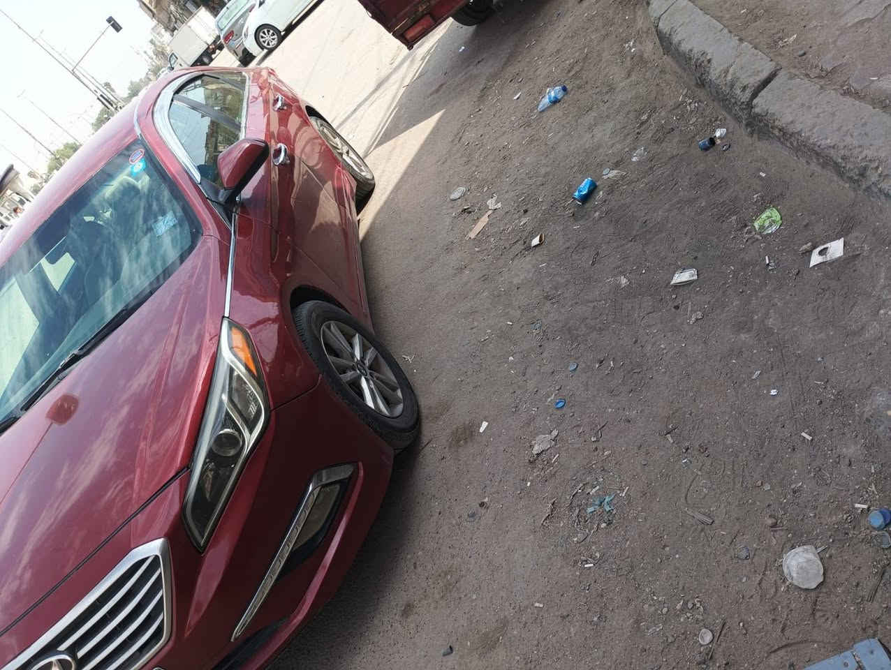 للبيع سوناتا موديل 2016  رقم نكليزي بغداد تحويل مباشر سياره كير مكينه حداديه تخم تاير تبريد كله كفاله بيه قطعتين صبغ مكان سياره حله قرب العلويه شريفه السعر 88 ورقه الاتصال ***********
