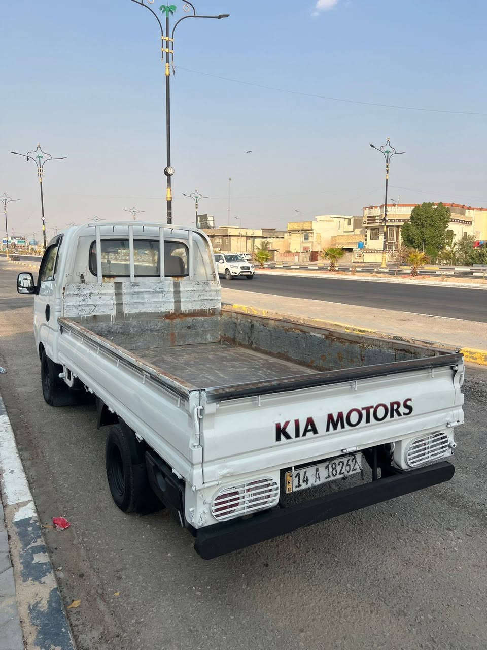 كيا بنكو مكفولة موديل ١٠سيارة جديد كلش حلو معفية من الضريبة امصفرة رقم بصره انكليزي كير مكينه حدادة اكسل شاصي مكفولات جدد مال جناي سعر ٧٨ مكان بصرة رقم راعي السيارة ***********
