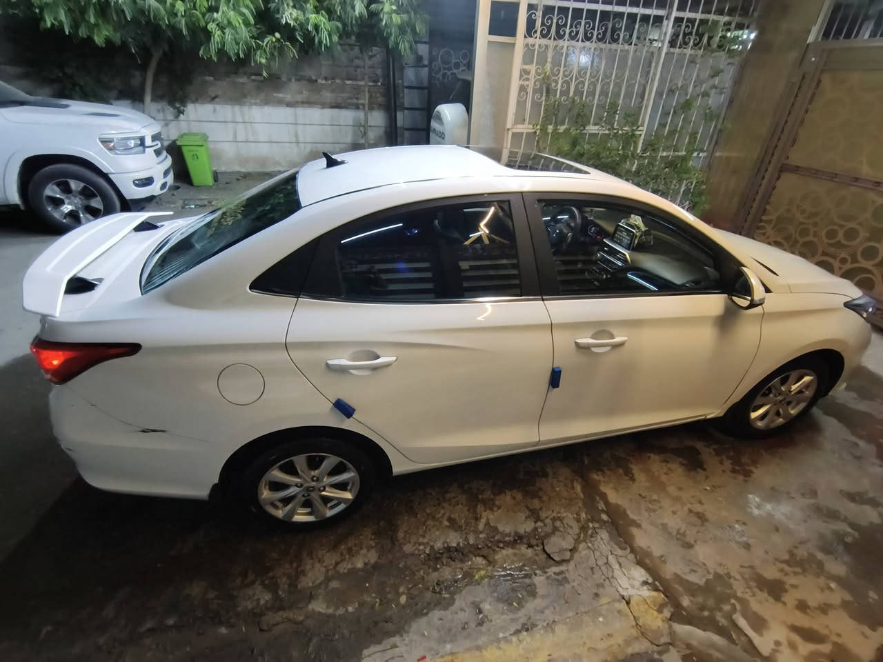 السلام عليكم
جانجان L7
2023
 ماشيه 68
مكفوله من التبديل والصبغ
بيها كم ملاحظه ب كشر مبينات
كير ومحرك مكفول
تبريد تدفئه
تحكم ستيرن 
فتحه سقف
دوشمه كاعيه وسياره جاااهزه ما متعوبه
اناره دشبول وبيبان 
تخم تاير
السياره تسديدها ماستر بعد سنه تصير حره 
وكاله 
من شركه البخيت 
للبيع او مراوس بغداد الشعب 
*********** باقي التفاصيل اتصل
السعر 85 مجال حق الجيه
