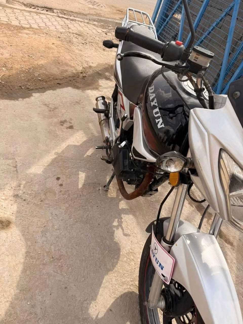 سلام عليكم (( ***********
ديوان 2019 محرك 150cc أوراق كامله 

مكينه بلادي شرط 

🤍🖤🤍

سلف هندر كله شغال 🔥

كفرات بلاديه 

اشاير لايت عالي ناصي اشاير كله شغال 💥

📍 العنوان بغداد كريعات قرب حسينية ابي تراب 

للأتصال  ***********

 @الجميع
