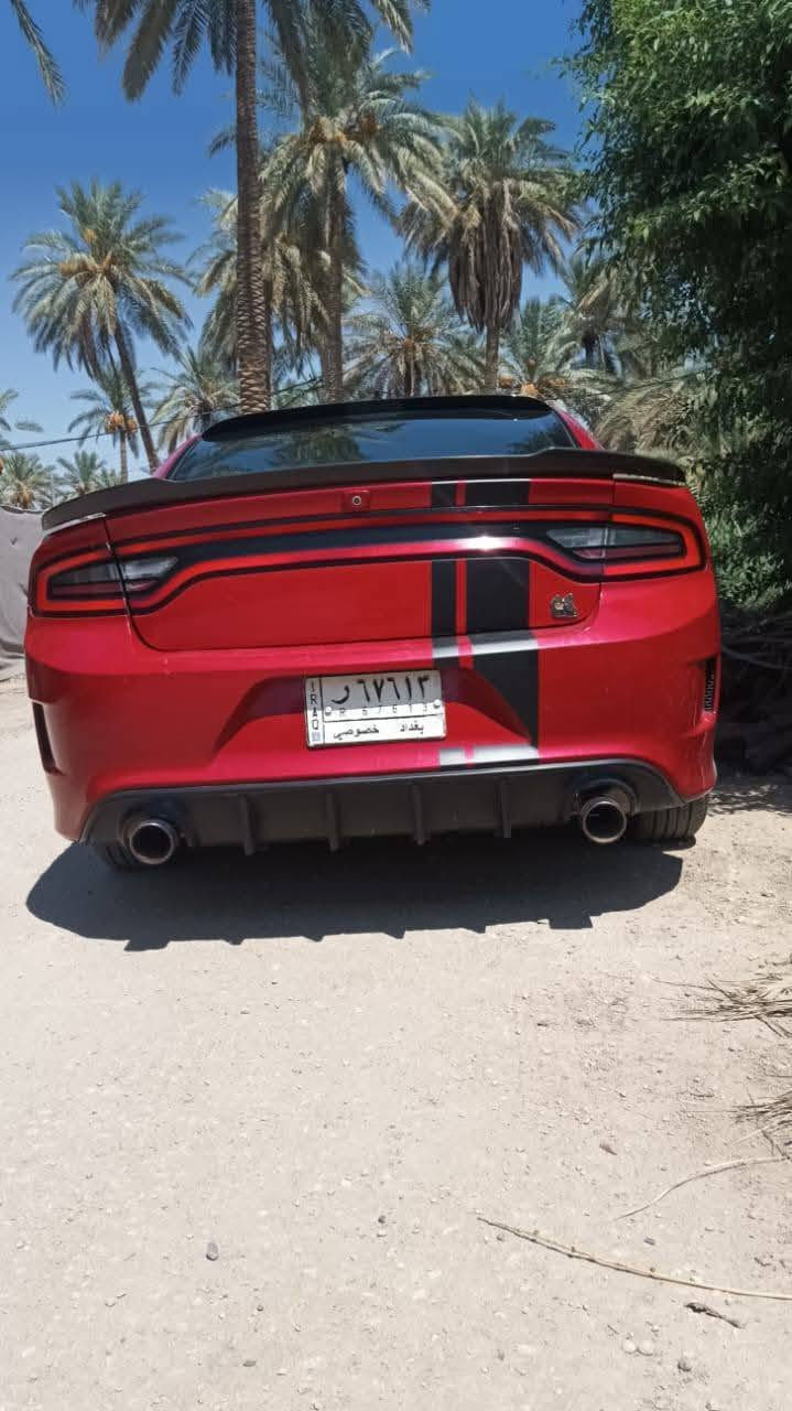 سلام عليكم حبايب 
للبيع جارجر 2017
....مواصفات.....
*نظافه 90 ٪
*المحرك 3600 سلندر 6
*الرقم بغداد مشروع وطني الجديد بأسمي 
*الحادث جاملغ يسار امامي فقط امريكا 
##بالعراق شاديلها وايد بدي صاحبها القديم شايلهن وصابغ مكانهن لذلك ابيع صبغ حزام لأن تعرف الوايد بدي يأخذ مكان من السياره ........((للعلم الصبغ مو اثر حادث نهائيآ))
*تخم تاير جديد قبل شهرين شاده
*كير ومحرك خير من الله وتدفئه وتبريد كلهن كفاله 
*دسكات وفلنجات الاصلي قبل شهرين شادهن
*بوليش قبل ٢٠ يوم تقريبأ
##جاملغ الخلفي بي تعمير بسيط جدأ جويات بالحار مبينات من داخل الجنطه فقط
" السعر 145ورقه وبيها مجال للشراي واني خادم مكان سياره بابل للاستفسار خاص او الاتصال *********** بي واتساب واني خادم للطيبين
