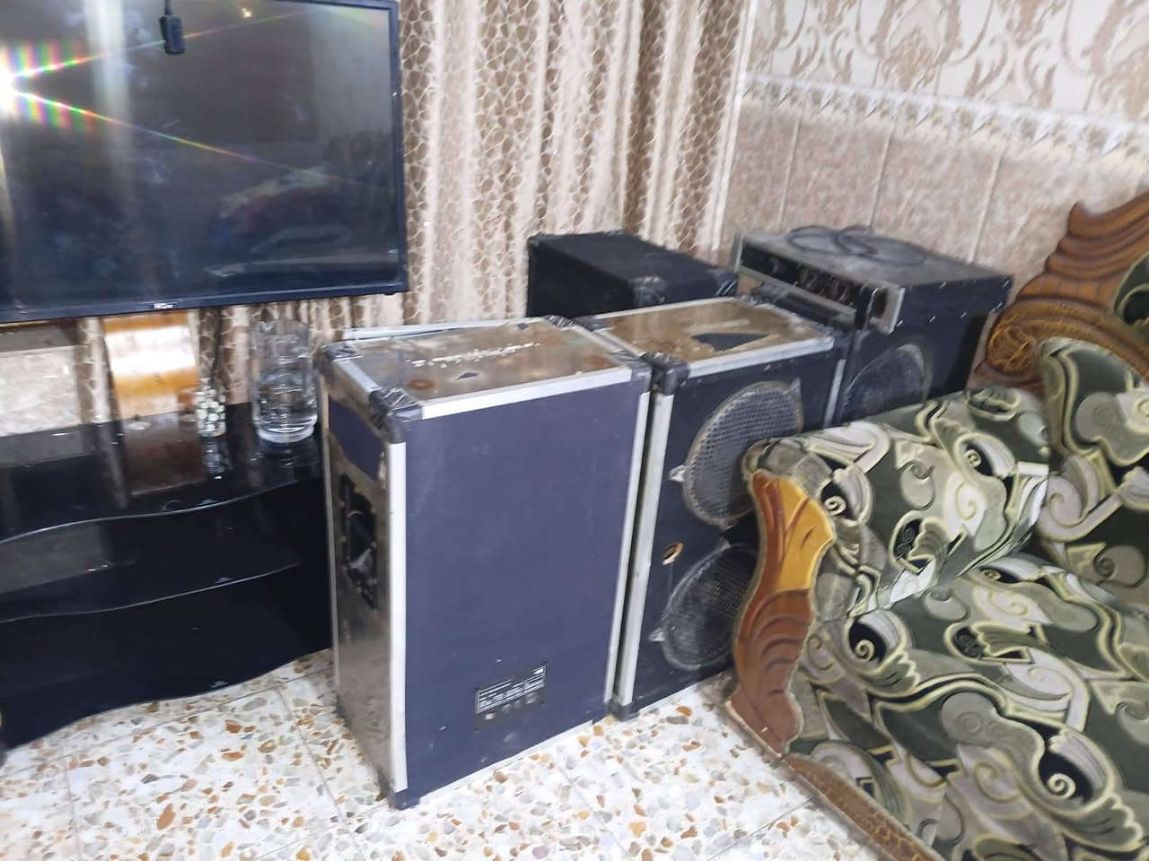 متوفر زوجين سماعات ثنائي
شغالات كل مشكله مابيهن 

و جهاز تشغيل جاسكو 2000

للبيع كلهن

ب 550 الف بيهم مجال بسيط بيع مستعجل!!
***********
