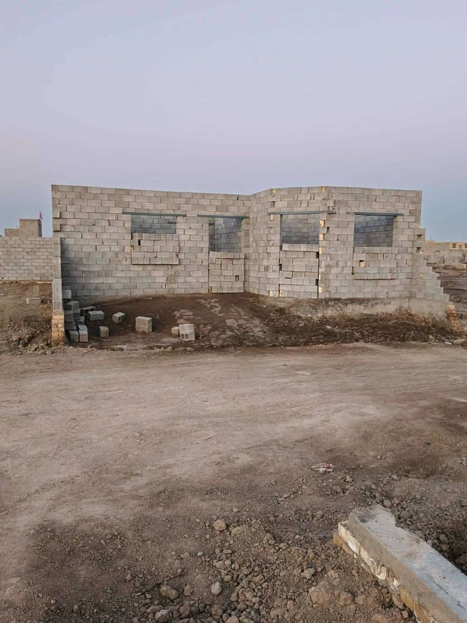 هيكل زراعي للبيع مساحه 220 م بستان حاكم الاستفسار ***********
