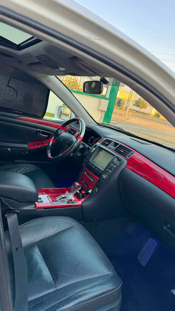 شاهینە ٢٠٠٧ بڕاوە بڕاوە
✅GRS 184
کۆدی بۆ کراوە✅
جڵد سڵاید هیتەر  ساج سوور سوکان لیگزز کوشن کارەبا
برێک بەسراوە✅
تەبریت ساردو گەرم بە شەرت✅
کوشنەکانی زۆر خاوێنە دراویان پێوە نیە یەک ساجی نەشکاوە ✅
هەموو گیانی بەشەرت ✅چاڵ و شوختی پێوە نیە✅
گێڕو مەکینە و سەقف و کەڤەر گۆڕاو دەعم و ليدراو هەمووی بە شەرت تەقە و رەقەی تیا نیە ✅
موشتەری تەلەفۆنکە لە خزمەتدام گۆڕینەوەش دەکەم
شوێن…. قەڵادزێ 
ڤایبەر واتساپ
***********
