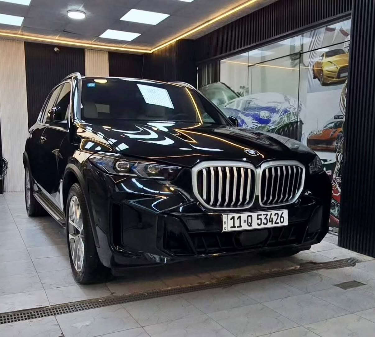 Bmw X 5 40i xdrive 2024 ..دفع رباعي مو ثنائي ..
Driver assistance professional  
  ***للبيع مو للمراوس ***
ماشية 15 الف ميل اللون اسود ميتالك ،داخل ابيض 
تغليف ppf فرنسي براند hexis ب ٢٥٠٠$ مو تجاري
حادث بسيط دعامية ،بدون نقص صفر مسج،اخت الزيرو الداخل والكشنات زيرو بدون اثر استخدام وكشر السيارة جديد لاشخوط ولا رصعات ولاسمكرة ماتبين وارد امريكا,
مكان السيارة بغداد - الجادرية
السعر 50000$ 
للتواصل واتساب فقط ***********
