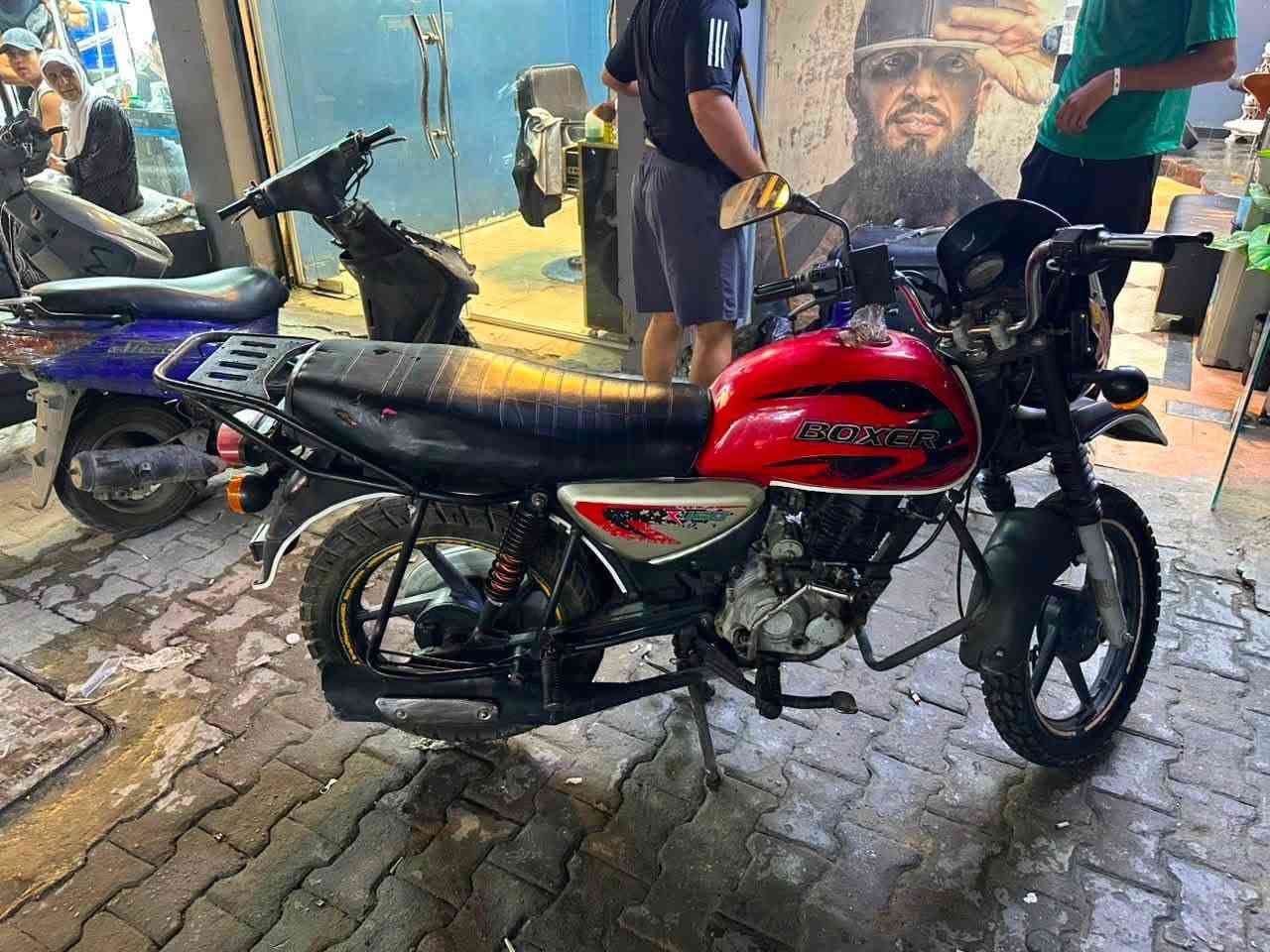 سلام عليكم بوكسر لبيع درجه مديل ٢٠١٨ درجه حلويه يرادله قبغ بانزين وترتيبات درجه بيه اوراق كامله سعر ٦٥٠ بيه مجال عنواني الاعظميه رقم ***********

