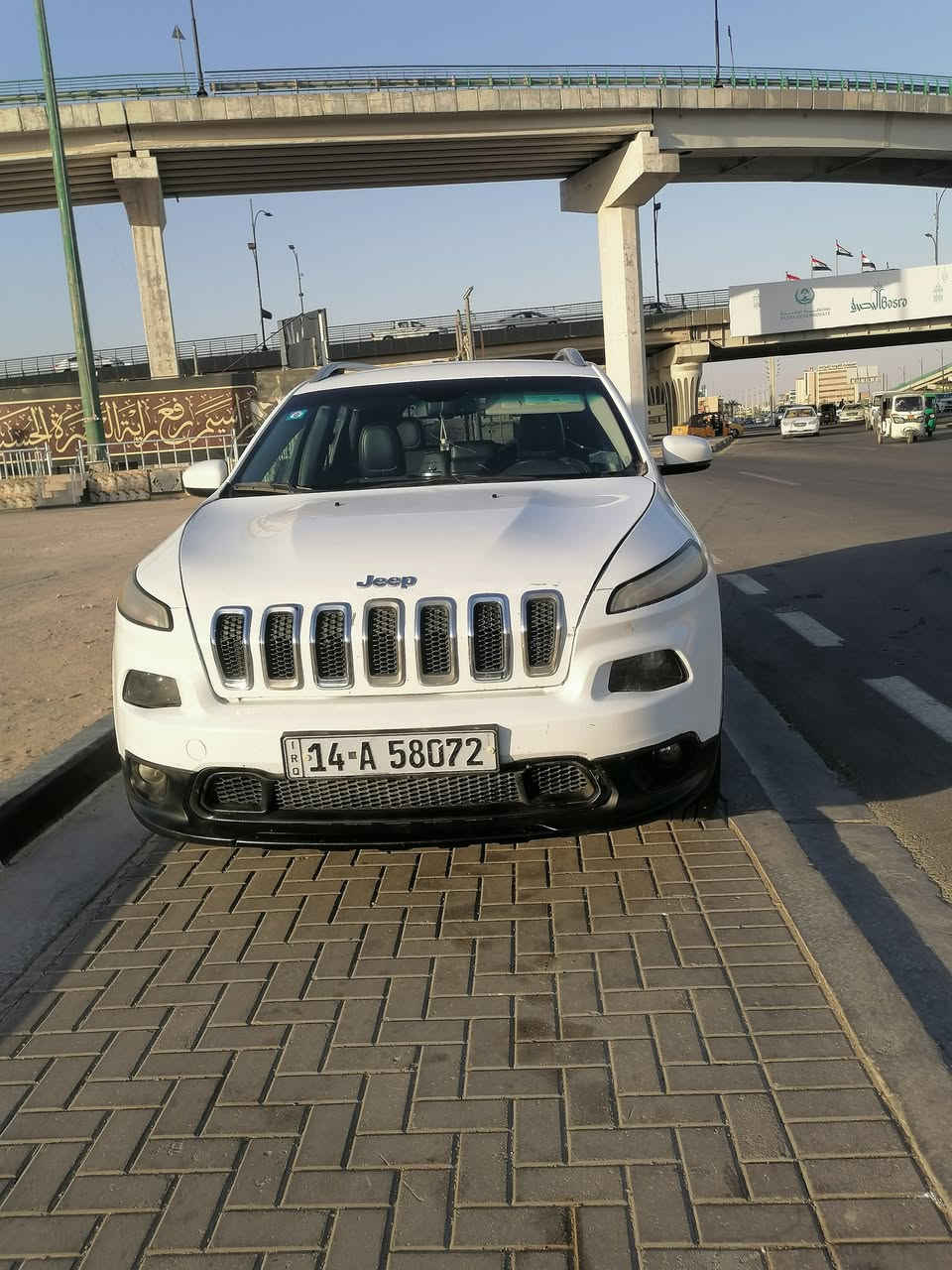 السلام عليكم
جيب شيروكي بزون 18 بيع او مراوس 

ضربه أمريكا جاملغ وبنيد بدون دواخل

ب العراق مبدل بابين نفس جهه بدون داخل سونار الفحص موجود

كير جاهز وتبريد جاهز محرك بدون تنقيص

دواخل نظيفة

حداده جاهزه

مكاني بصره

***********

السعر 125

