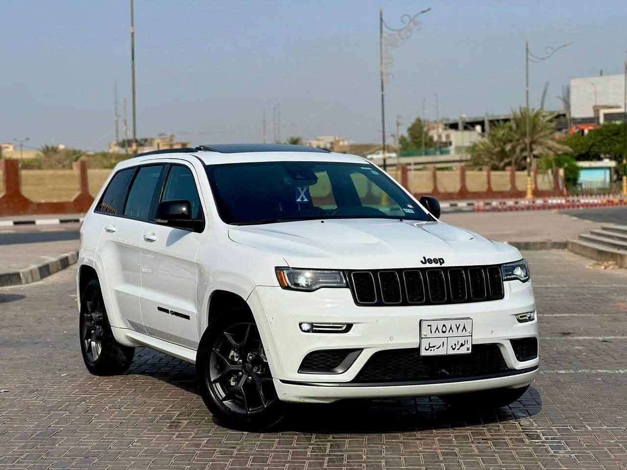 السلام عليكم
للبيع جيب 2019 لمتد X فول مواصفات للاخير بدوون ايرباك 
حادثها جاملغ خلفي صبغ وباب خلف السائق مبدل نفس اللون 
مواصفات ( رادار امامي .. حساسات امامي وخلفي .. بنوراما .. جنطه كهرباء .. اوتو بارك اصطفاف ذاتي .. تحديد خروج عن المسار.. كشنات جلد كهرباء .. تدفئه كشنات.. بعد مواصفات هواي بيها)
ماشيه 73 mi  ادامه كامله كير ومحرك وتايرات وصدر جديد 
رقم اربيل  باسم شركه. (تحويل / وكاله)
السعر243 $ وبيها مجال بسيط 
*********** مكانها بغداد
