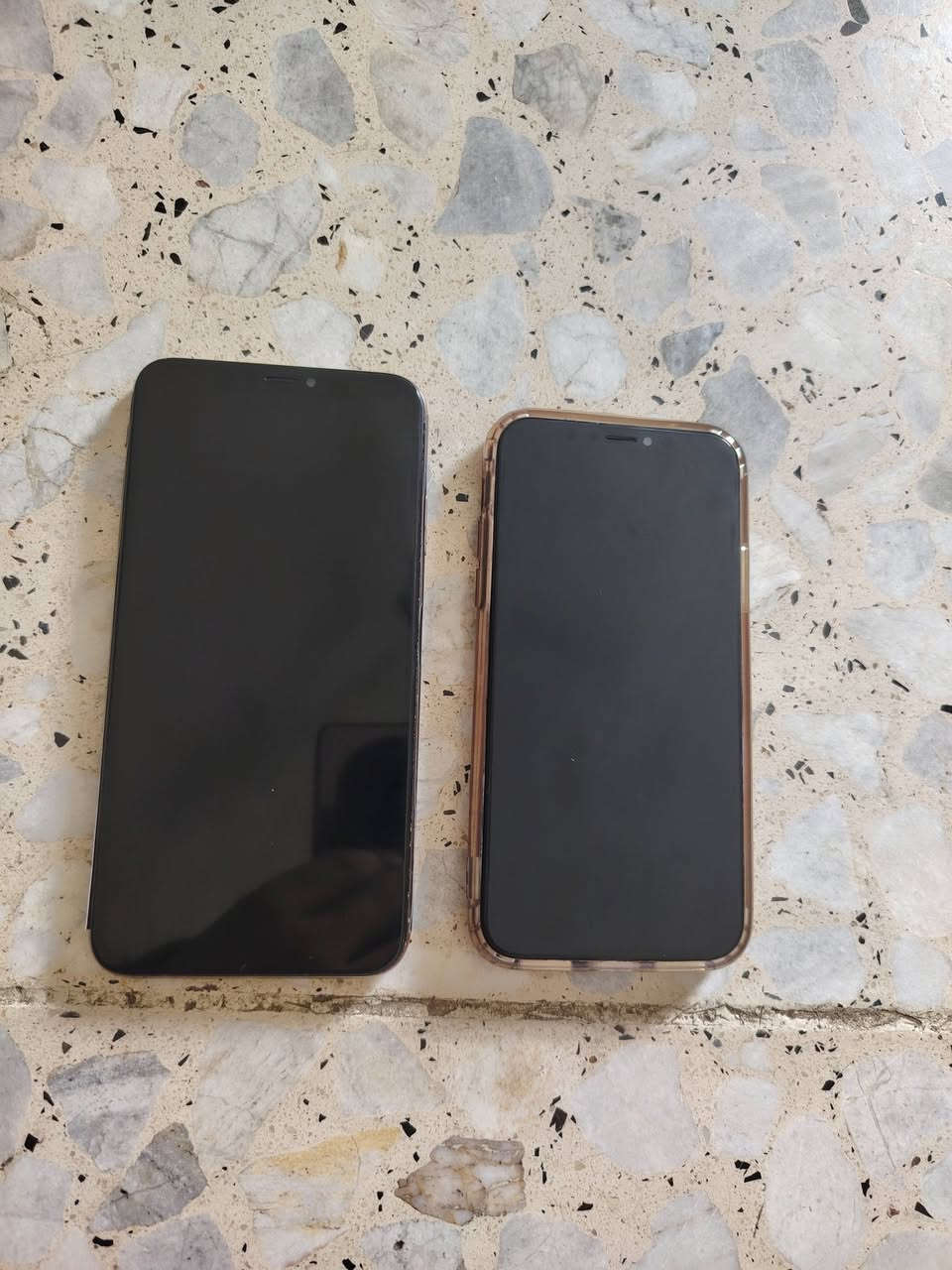 ايفون اكس ماكس • ٦٤ • ضهره مكسور