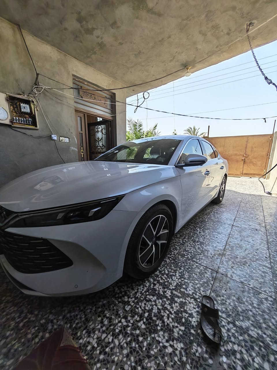 سلام عليكم
BYD qin L 2024

نسخة 80 كيلو بالشحنة 

5 كامرات محيطية 

كرسي السائق كهربائي

السيارة ماشية 16 الف الكلي 

السيارة بأسمي تحويل مباشر 

السيارة مداريها بالدهن الاصلي و البانزين المحسن

السيارة بيها ضربة من الخلف قبق الجنطة مبدل اصلي وكالة و الجمالغ الخلفي بارد فقط 
ايرباكات سليمة ما طاگة 

مكاني كربلاء 

سعرها 23 مليون 

***********

***********
