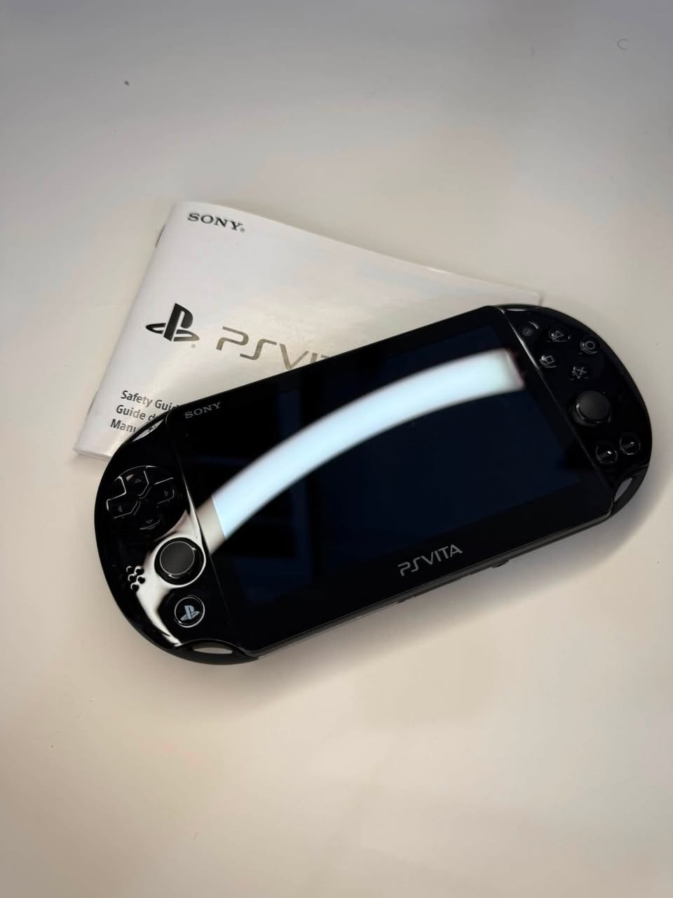 السلام عليكم
Psvita جهاز جديد انتبه جديد

لا يحتوي على الخدوش ⚠️ 
مهكر وجاهز ذاكرتة 64 gb
سعر وبقية التفاصيل خاص
