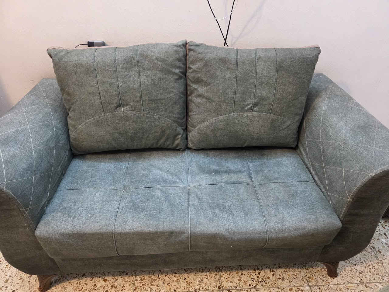 تخم قنفات 10 مقعد نضيف جدا مسوي توصى رايد ابيعه لان حولت بيت مساحته اصغر رايده 500 الف وبي مجال 
مكاني الغزاليه
*********** بغداد, العراق
