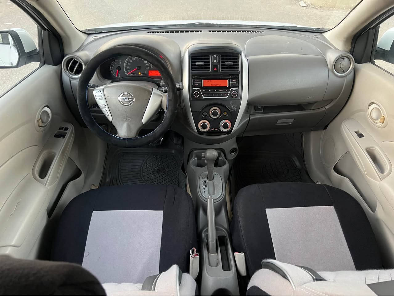 السلام عليكم 
صني هندي 2018    س 88$
رقم اربيل تحويل او وكاله حاضر 
محرك كير حداديه تبريد كهربائيات كله جاهز 
بيه صبغ جاملغ وبنيد بدون وداخل اصبع وره الايت فقط 
سونار مرفق مع الصور مكاني بابل مركز المدينه 
*********** حلة, بابل
