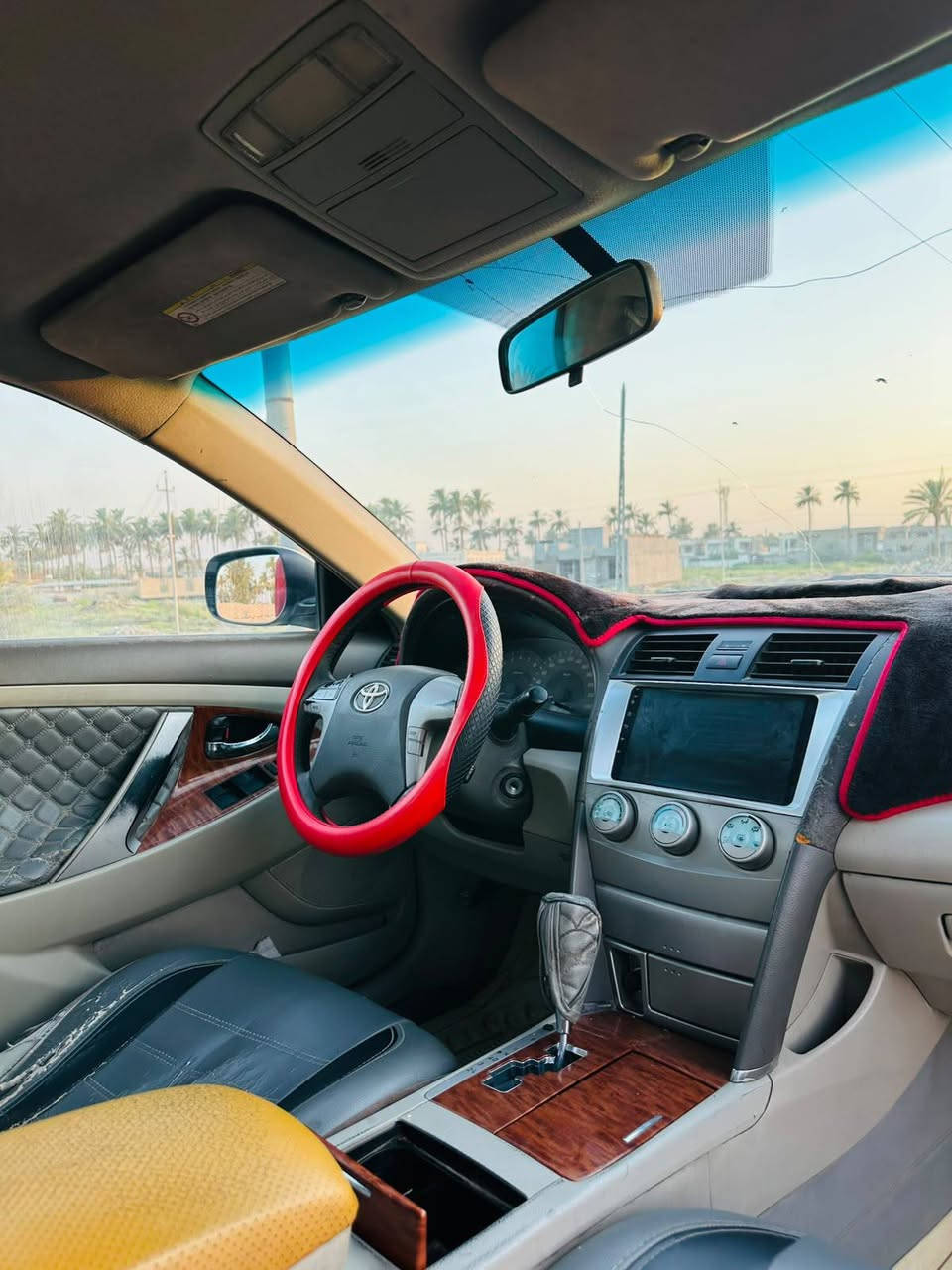 كامري 2007 خليجي GLX فول مواصفات ما عدا الفتحه رقم بغداد بأسمي السيارة  صلاحية السنوية ل2031 بدون أي ضرر مكفولة. السيارة نضيفة جدآ گير محرك تبريد ثلج
السعر 105 مكاني الرمادي
***********
