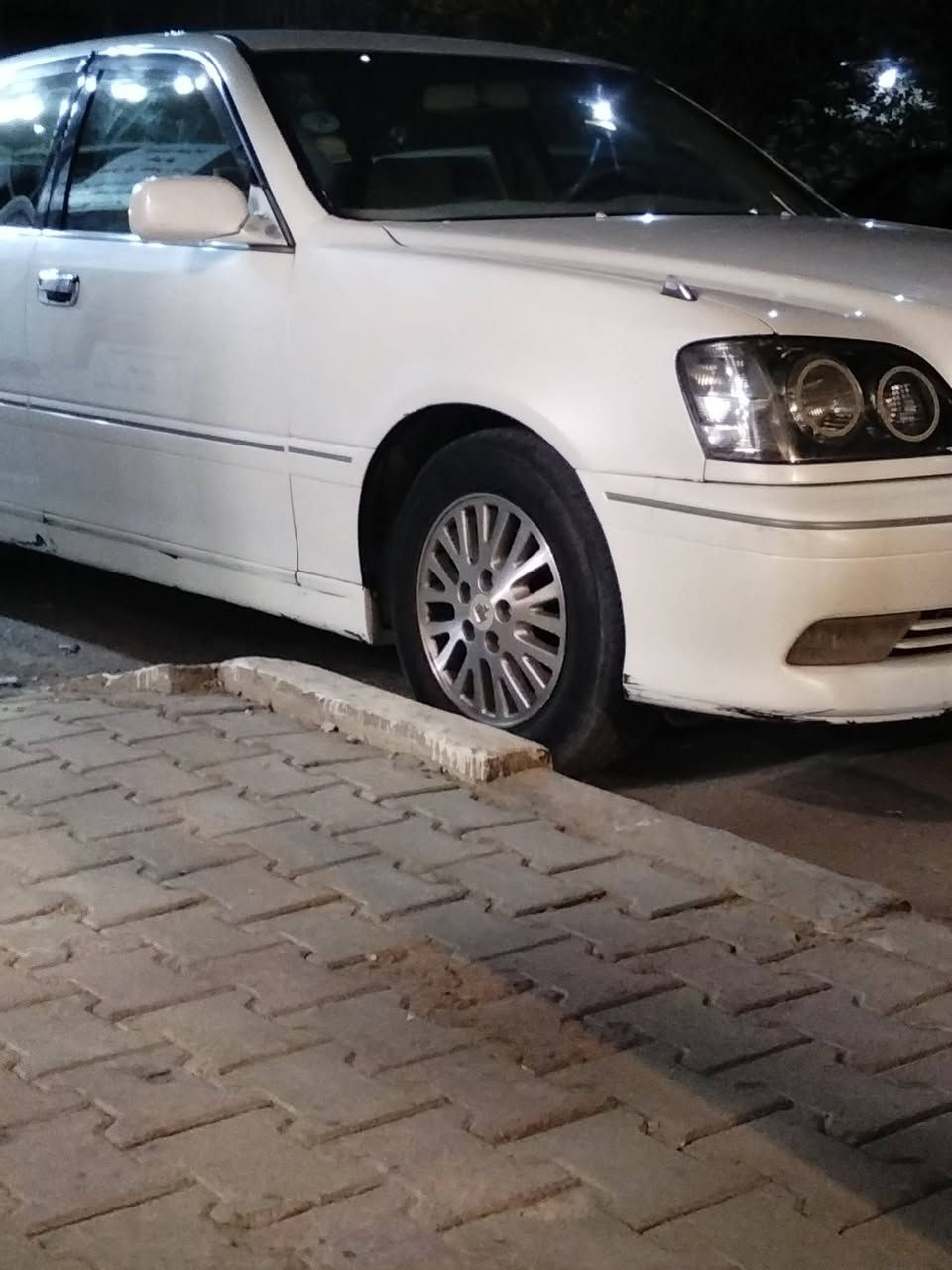 يا الله ملكه للبيع قصه اماره فقط ادوات من 28 وبيها مجال بصره قرنه
***********
