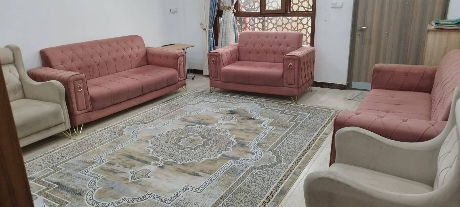 كنب • قابل تفاوض