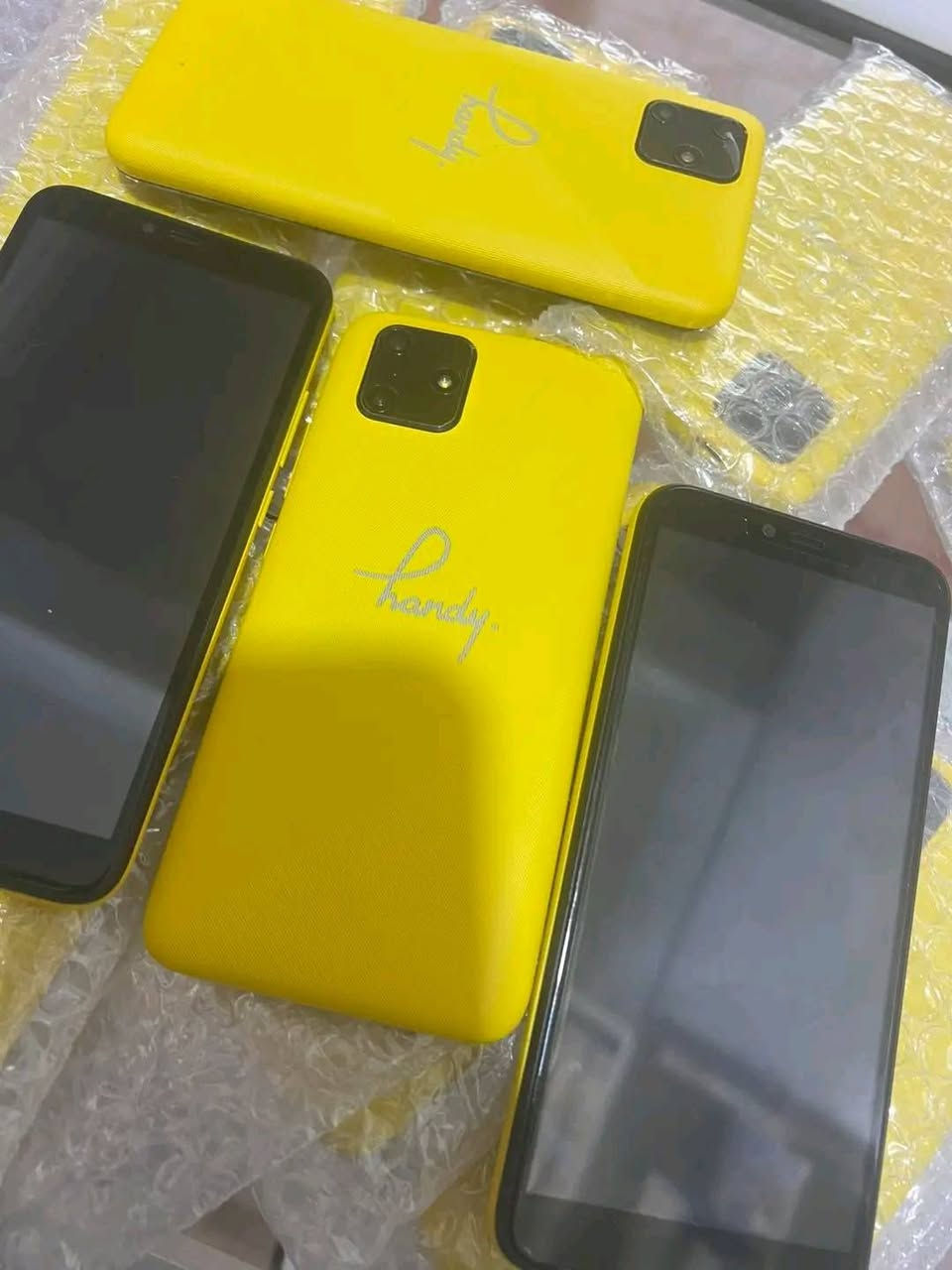 📱تم وصول  موبايل هاندي P400 بسعر مناسب 🔥
خيار عملي بسعر مناسب 🔥

🔹 الذاكرة الداخلية: 128GB
🔹 الرام (العشوائية): 6GB
🔹 أداء جيد للاستخدام اليومي والتطبيقات
🔹نظام التشغيل: أندرويد (يدعم تنزيل كافة التطبيقات وبرامج التواصل الاجتماعي والألعاب البسيطة عبر متجر جوجل بلاي)
.....
بسعر 75 الف دينار 
.......
يتوفر توصيل لجميع المحافظات🚕
......
👍يتوفر لدينا العديد من الماركات وبأنسب الاسعار👍
🎁 لمزيد من المعلومات اتصل على الارقام التالية  🎁
......
رمادي شارع التجنيد 🚦🚥🚦 خلف مستشفى الصفوة
قرب تقاطع الصياغ او قرب جامع الحاج كسار
☎️***********☎️
☎️***********☎️
