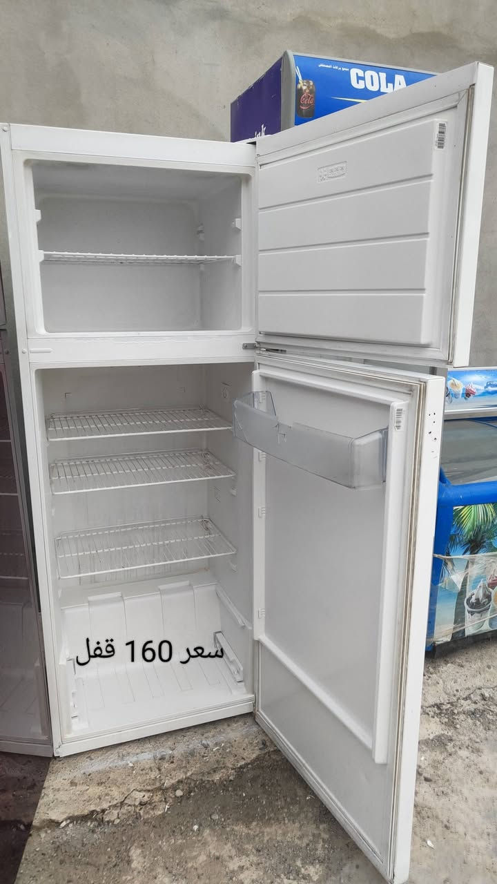 ثلاجات • موقع سايدين • زجاج مكسور