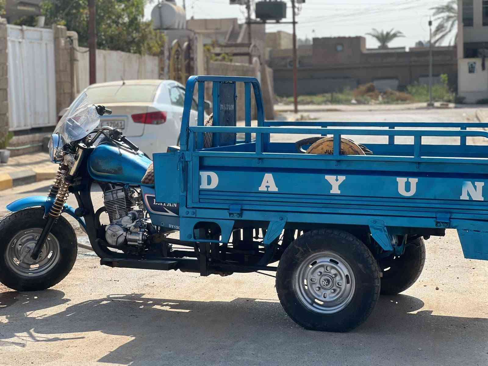 السلام عليكم ستوته للبيع اوراق اصولي 
شاصي ركبه كفاله اكسن جديد
 والسعر مليون 
مديل ١٦
ستوته حلوه مال جني
تايرا نظيفه دبلات شغالات 
 عنوان حفريه ناحية تاج الدين الصويره
***********
