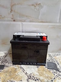 بطاريه للبيع حجم ٦٣ امبير اصلي وكاله سعره ب ٣٥ الف والقديم عنواني بغدا...