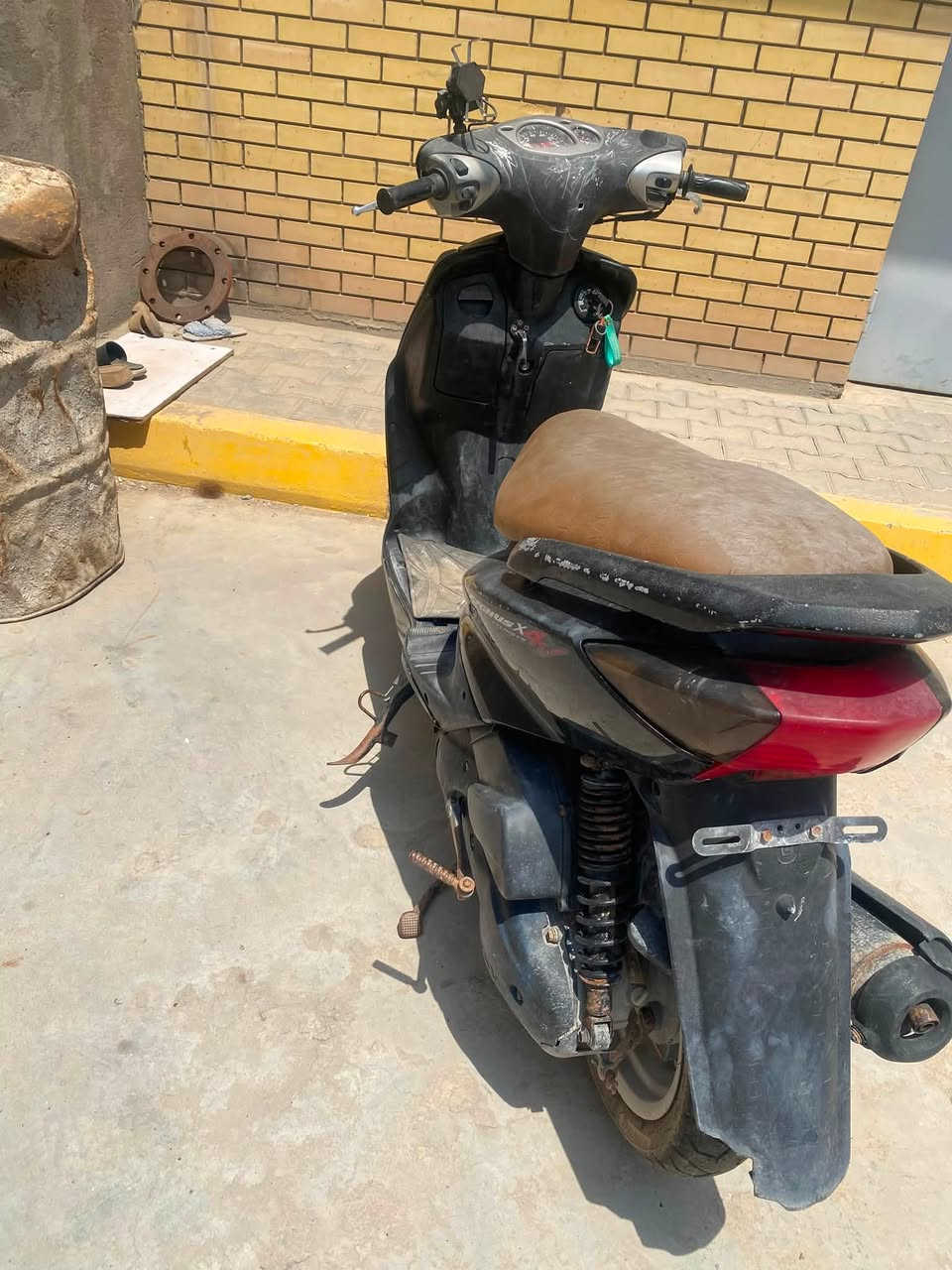السلام عليكم دراجه سكنز ولفات وكابريته الدراجه جديده ومكفوله كلشي شغال الشراي يقيمه بلي يرضي الله  مكاني الاصمعي رقمي***********
